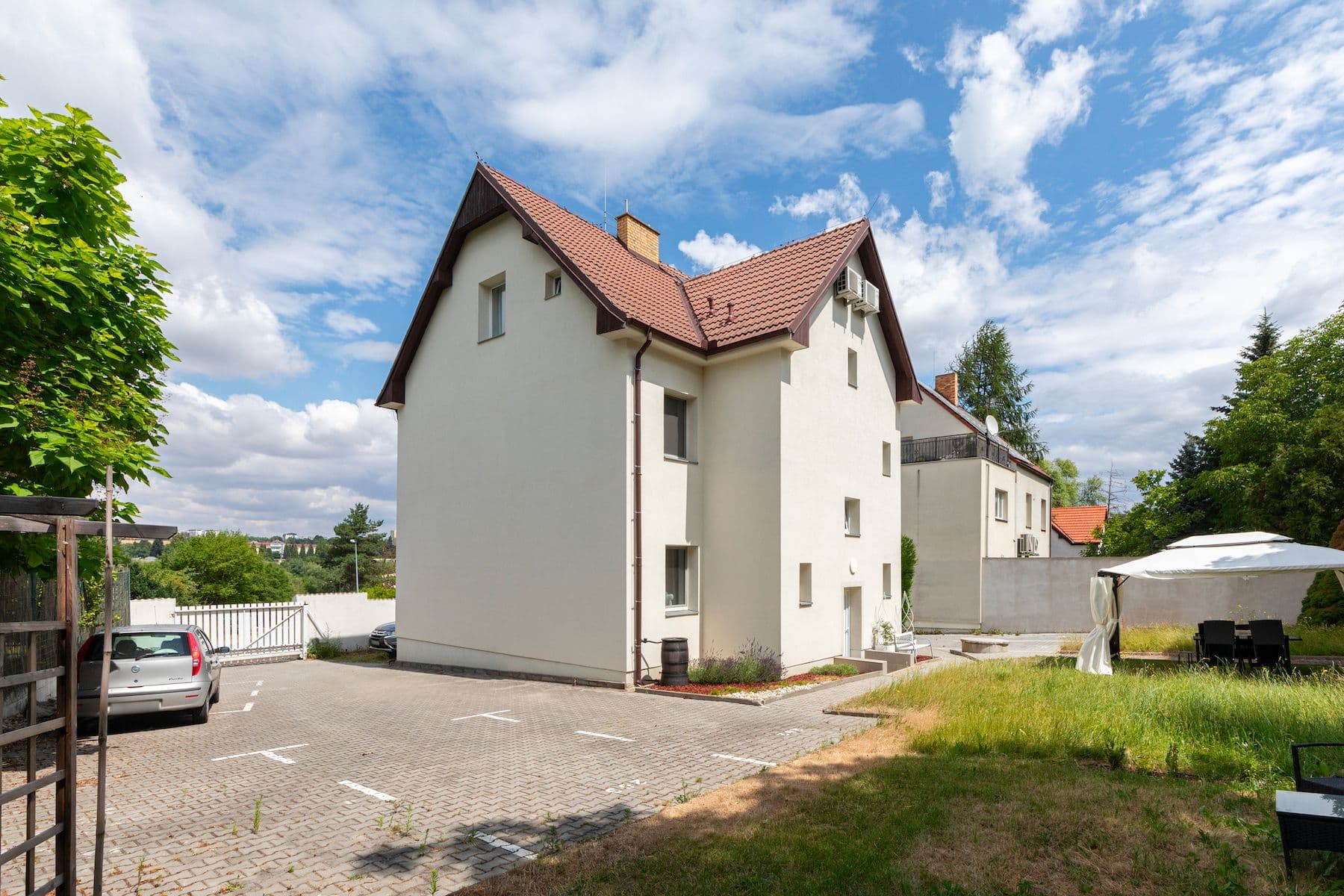 Predaj bytu 14 m², Zbuzanská, Praha, Praha Predaj bytu 14 m², Zbuzanská, Praha, Praha