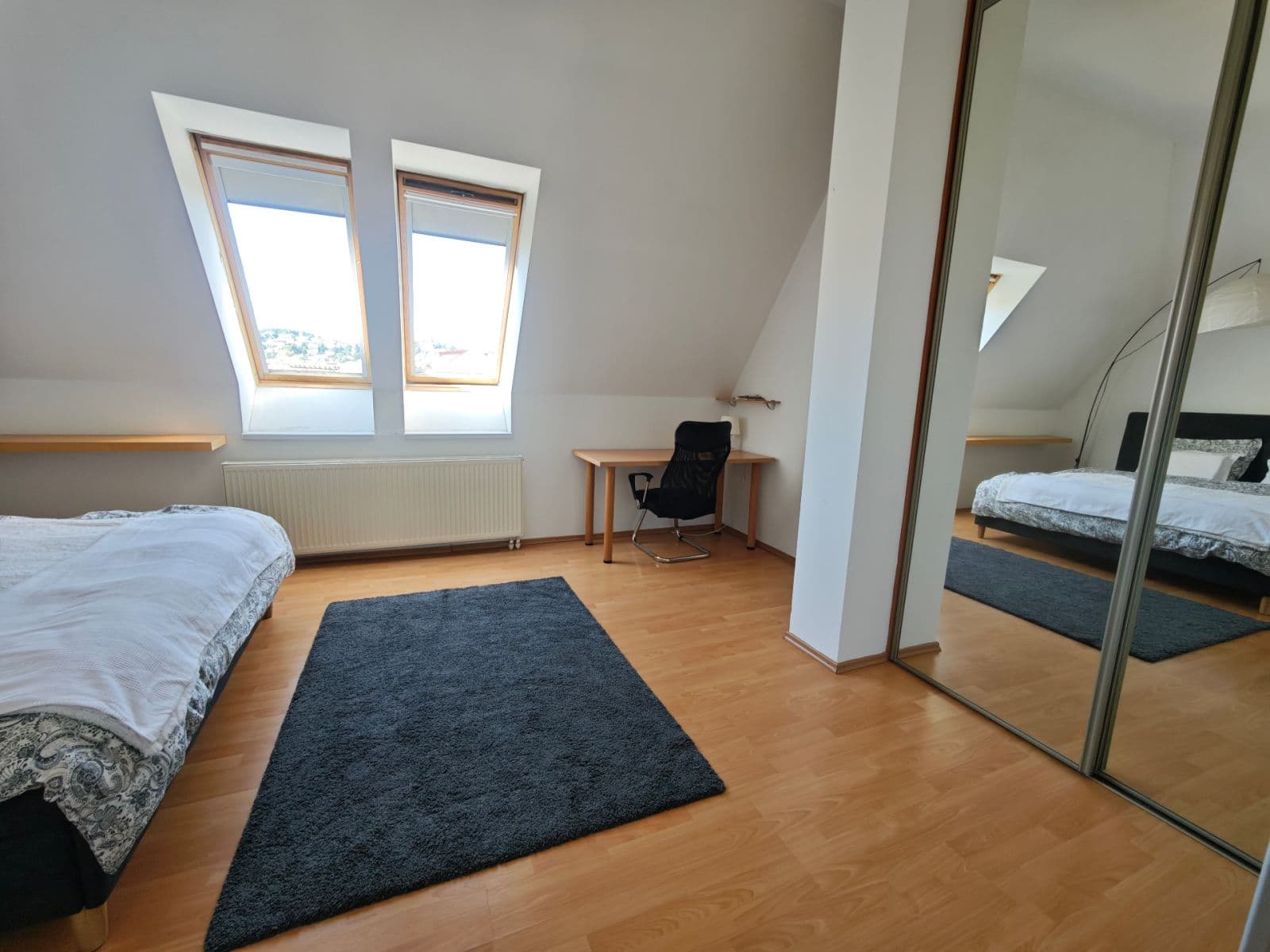 Prenájom bytu 2-izbový 67 m², Hviezdoslavovo námestie, Bratislava - mestská časť Staré Mesto, Bratislavský kraj Prenájom bytu 2-izbový 67 m², Hviezdoslavovo námestie, Bratislava - mestská časť Staré Mesto, Bratislavský kraj