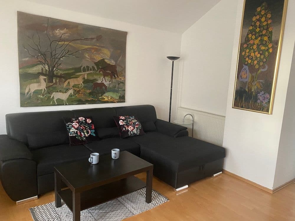 Prenájom bytu 2-izbový 67 m², Hviezdoslavovo námestie, Bratislava - mestská časť Staré Mesto, Bratislavský kraj Prenájom bytu 2-izbový 67 m², Hviezdoslavovo námestie, Bratislava - mestská časť Staré Mesto, Bratislavský kraj