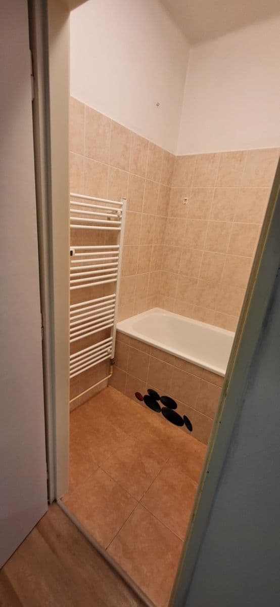 Prenájom bytu 3-izbový 72 m², Hartigova, Praha, Praha Prenájom bytu 3-izbový 72 m², Hartigova, Praha, Praha