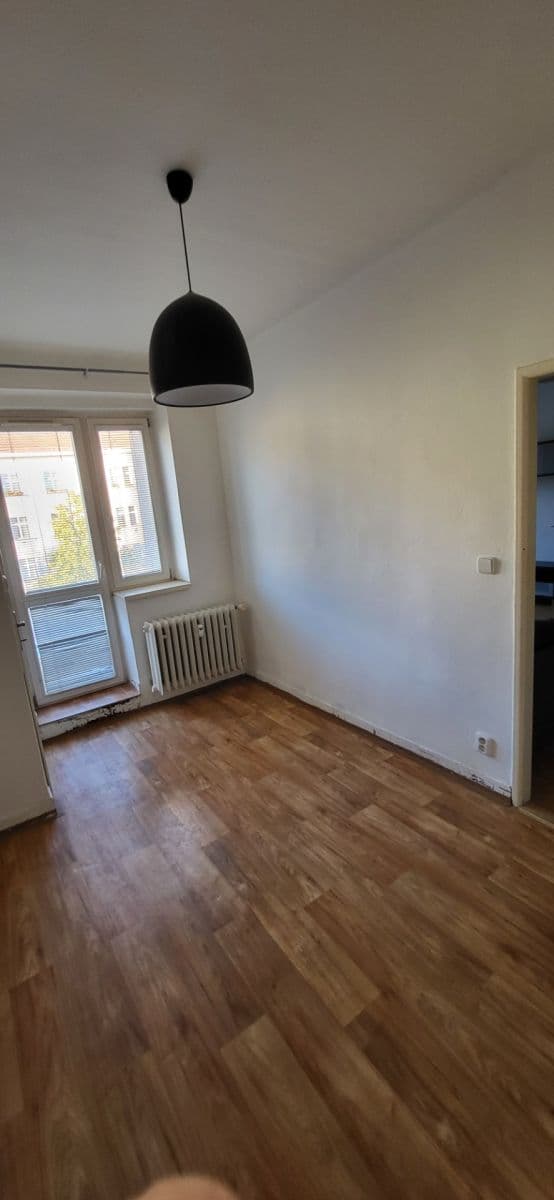 Prenájom bytu 3-izbový 72 m², Hartigova, Praha, Praha Prenájom bytu 3-izbový 72 m², Hartigova, Praha, Praha