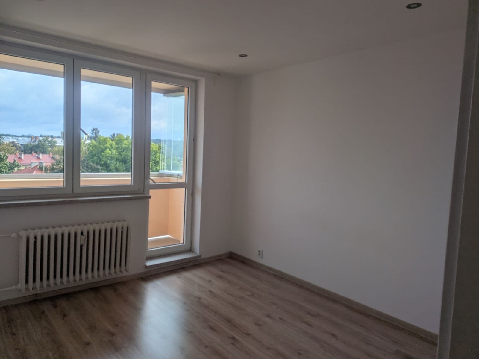 Prenájom bytu 3-izbový 55 m², Výškovická, Ostrava, Moravskoslezský kraj Prenájom bytu 3-izbový 55 m², Výškovická, Ostrava, Moravskoslezský kraj