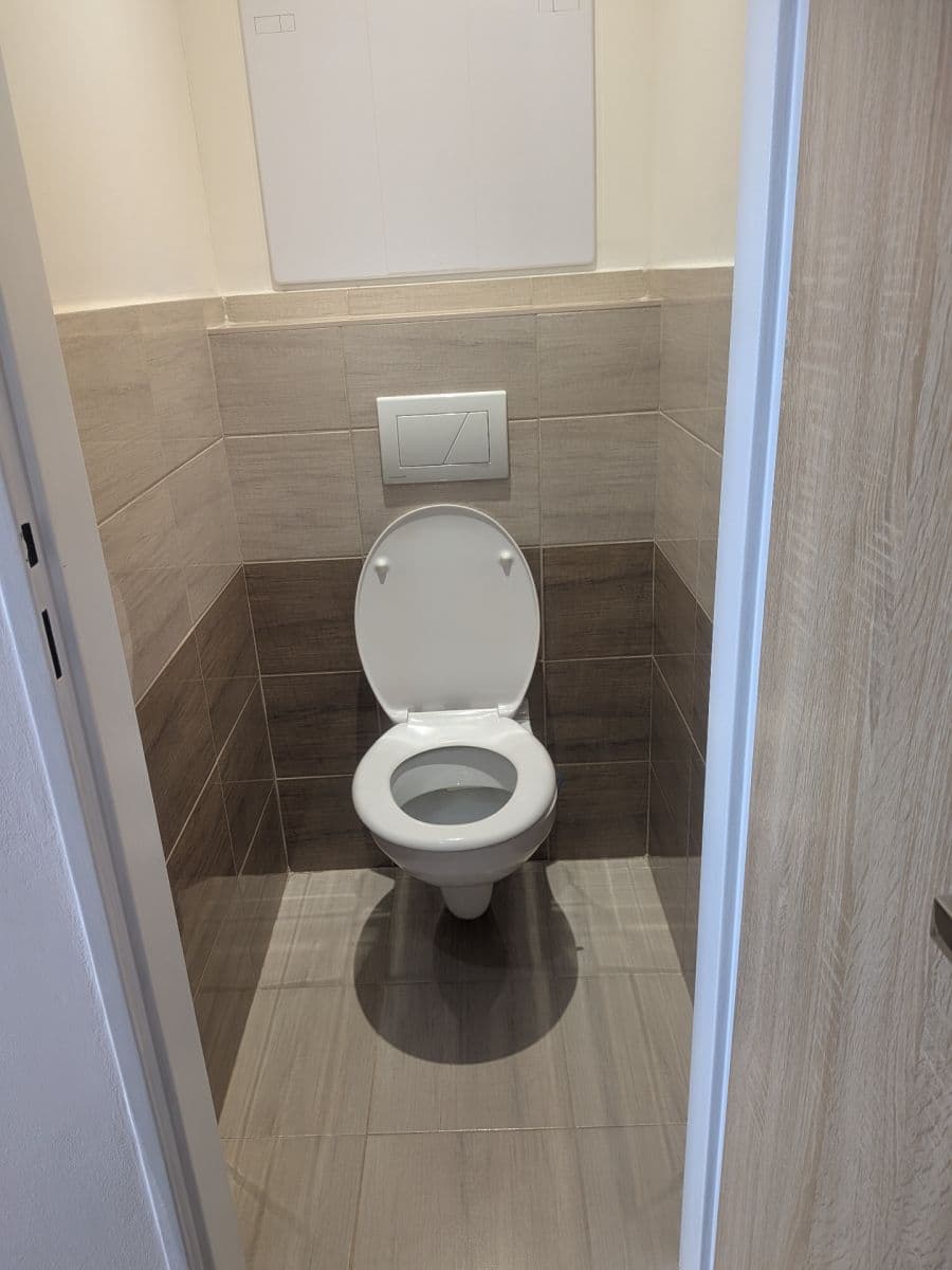 Prenájom bytu 3-izbový 55 m², Výškovická, Ostrava, Moravskoslezský kraj Prenájom bytu 3-izbový 55 m², Výškovická, Ostrava, Moravskoslezský kraj