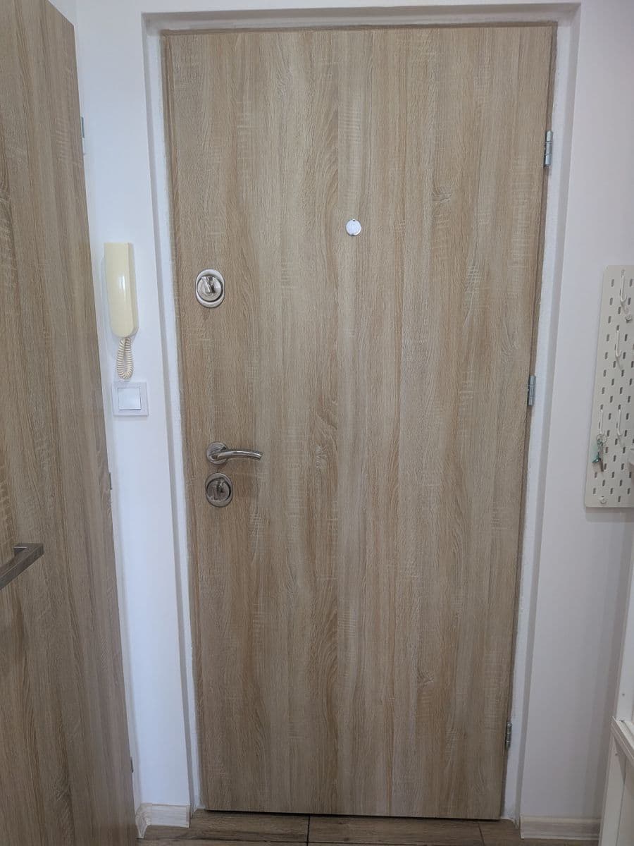 Prenájom bytu 3-izbový 55 m², Výškovická, Ostrava, Moravskoslezský kraj Prenájom bytu 3-izbový 55 m², Výškovická, Ostrava, Moravskoslezský kraj