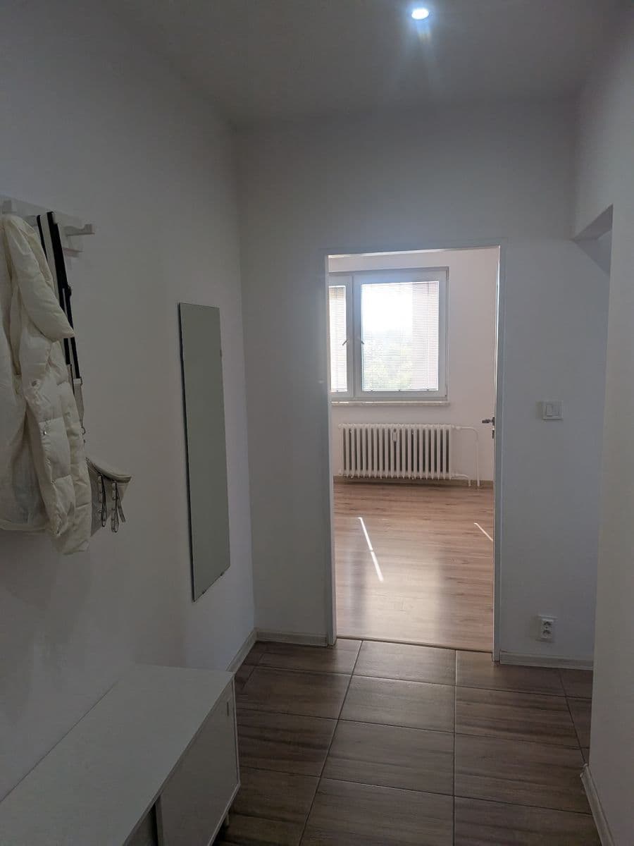 Prenájom bytu 3-izbový 55 m², Výškovická, Ostrava, Moravskoslezský kraj Prenájom bytu 3-izbový 55 m², Výškovická, Ostrava, Moravskoslezský kraj