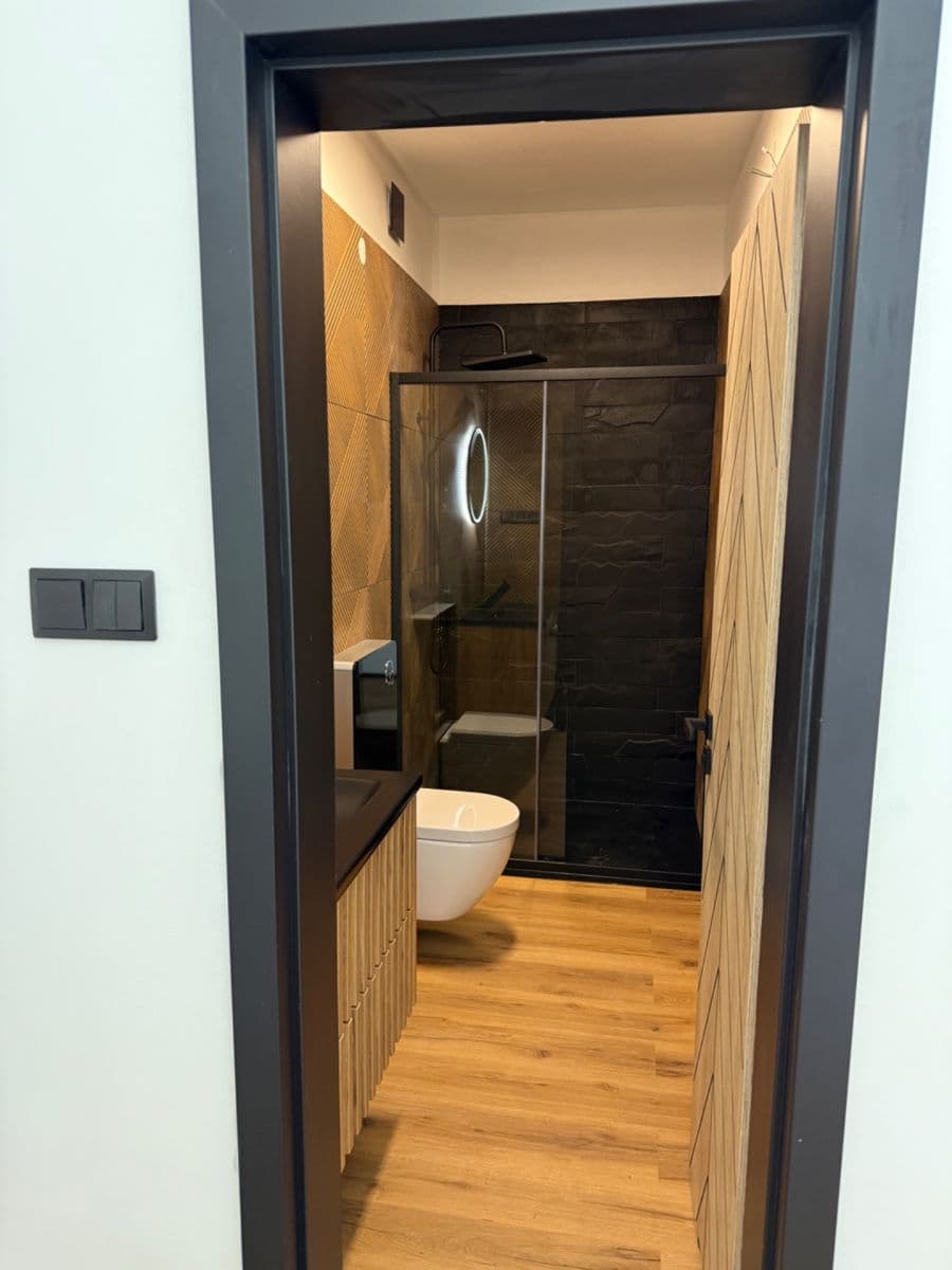 Prenájom bytu 2-izbový 40 m², Podhorská, Jablonec nad Nisou, Liberecký kraj Prenájom bytu 2-izbový 40 m², Podhorská, Jablonec nad Nisou, Liberecký kraj