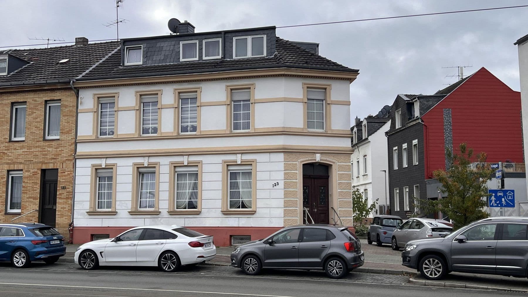 Predaj domu 195 m², pozemek 320 m², Mülheim an der Ruhr, Severné Porýnie - Westfálsko Predaj domu 195 m², pozemek 320 m², Mülheim an der Ruhr, Severné Porýnie - Westfálsko