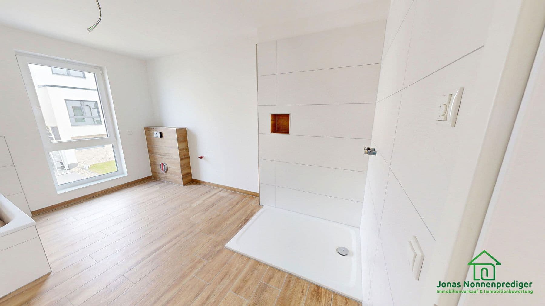 Predaj domu 144 m², pozemek 337 m², Kühls Acker 18, Schwerin, Meklenbursko-Predpomoransko Predaj domu 144 m², pozemek 337 m², Kühls Acker 18, Schwerin, Meklenbursko-Predpomoransko