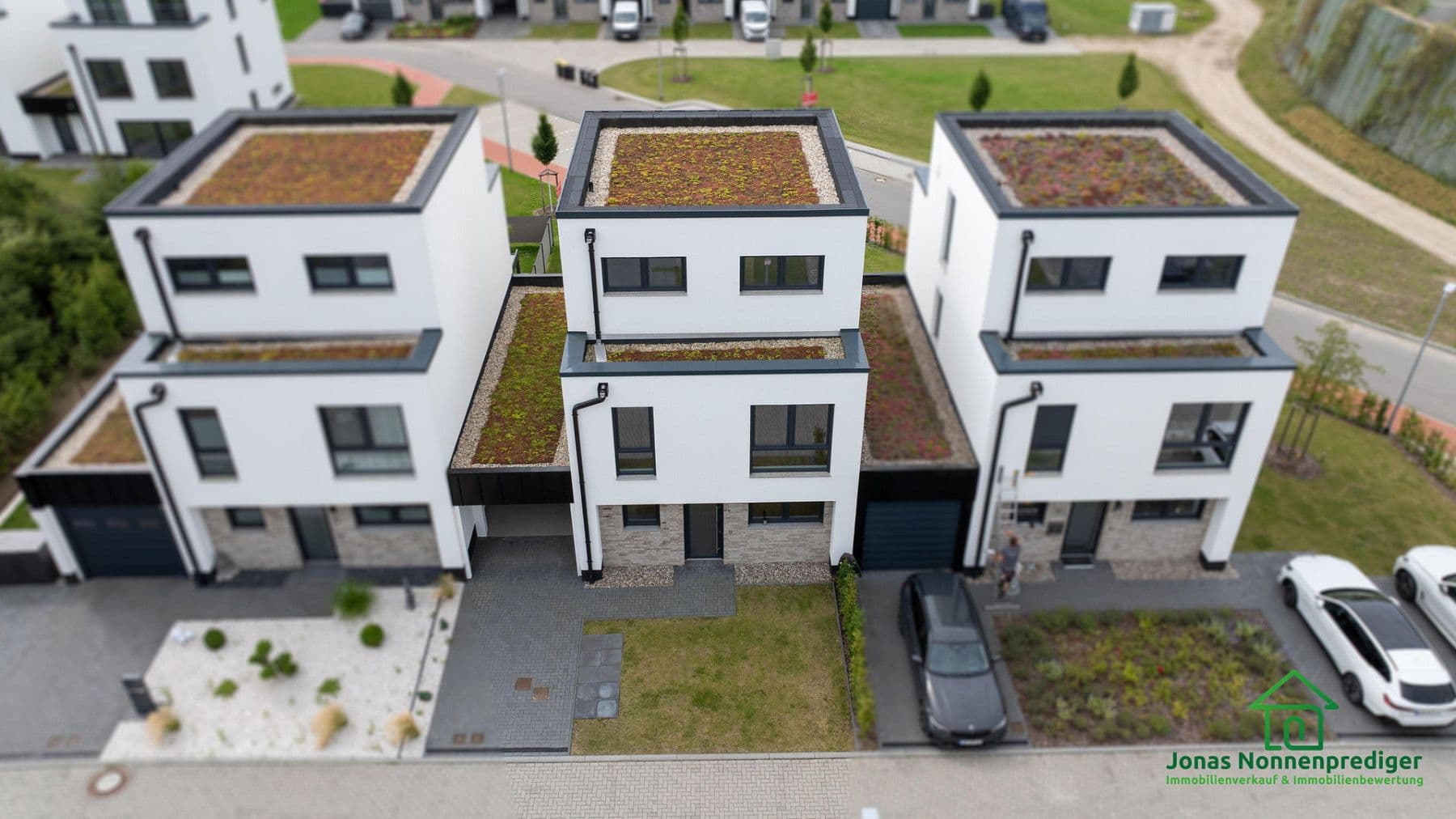 Predaj domu 144 m², pozemek 337 m², Kühls Acker 18, Schwerin, Meklenbursko-Predpomoransko Predaj domu 144 m², pozemek 337 m², Kühls Acker 18, Schwerin, Meklenbursko-Predpomoransko