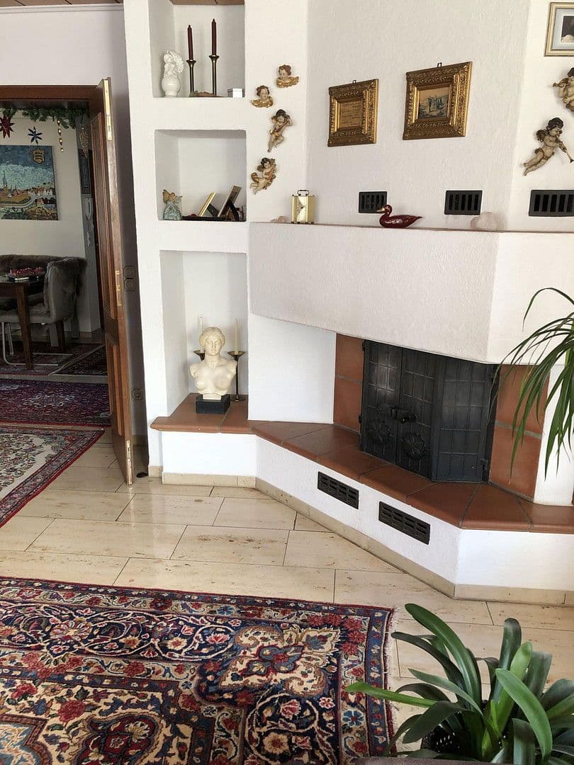 Predaj bytu 5-izbový 160 m², Rottenburg am Neckar, Bádensko-Wurttembersko Predaj bytu 5-izbový 160 m², Rottenburg am Neckar, Bádensko-Wurttembersko