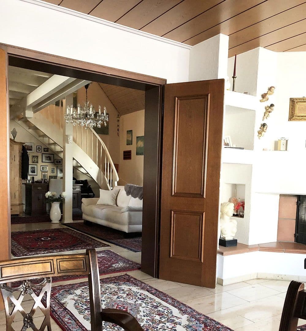 Predaj bytu 5-izbový 160 m², Rottenburg am Neckar, Bádensko-Wurttembersko Predaj bytu 5-izbový 160 m², Rottenburg am Neckar, Bádensko-Wurttembersko