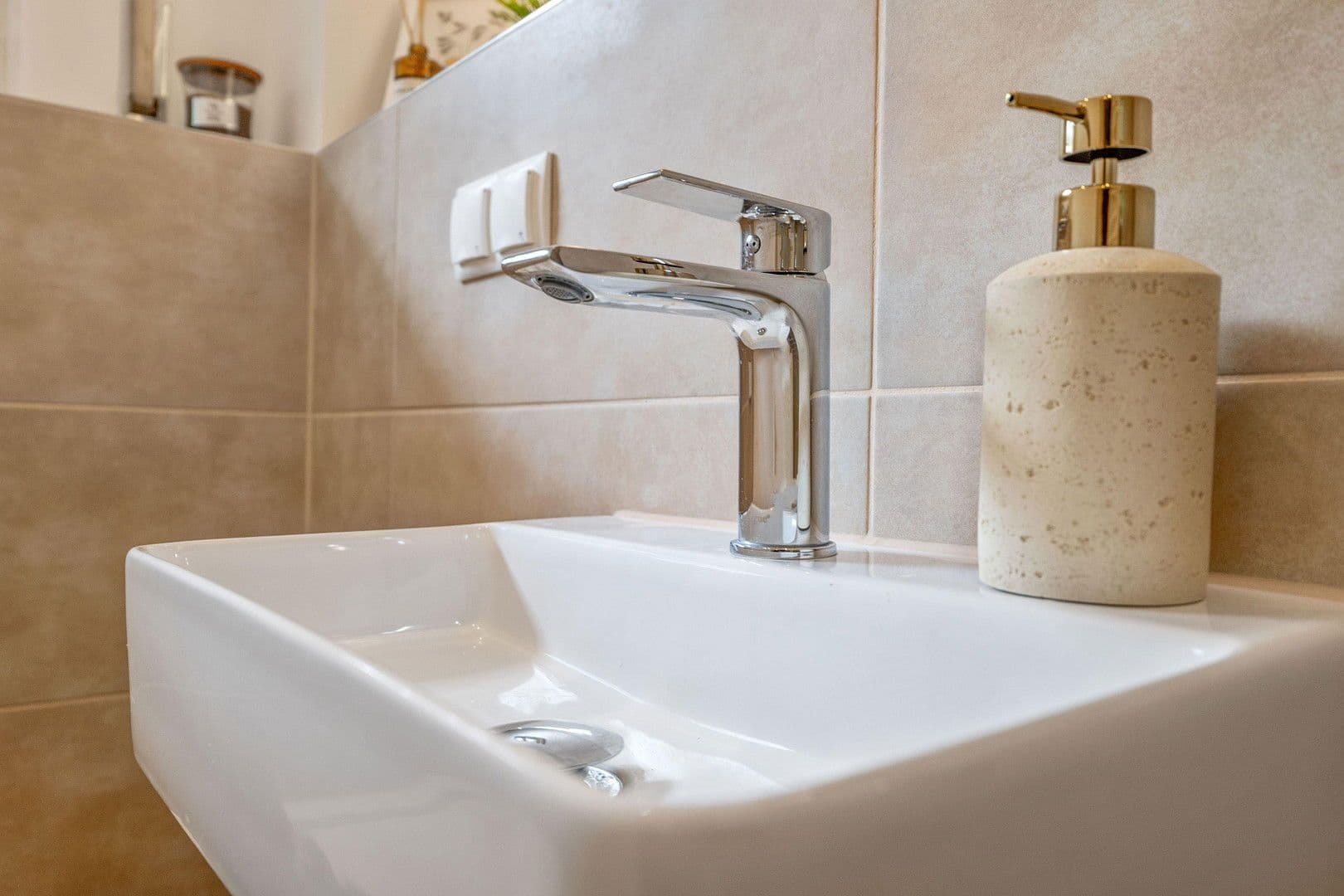 Predaj bytu 1-izbový 34 m², Berlin, Berlín Predaj bytu 1-izbový 34 m², Berlin, Berlín