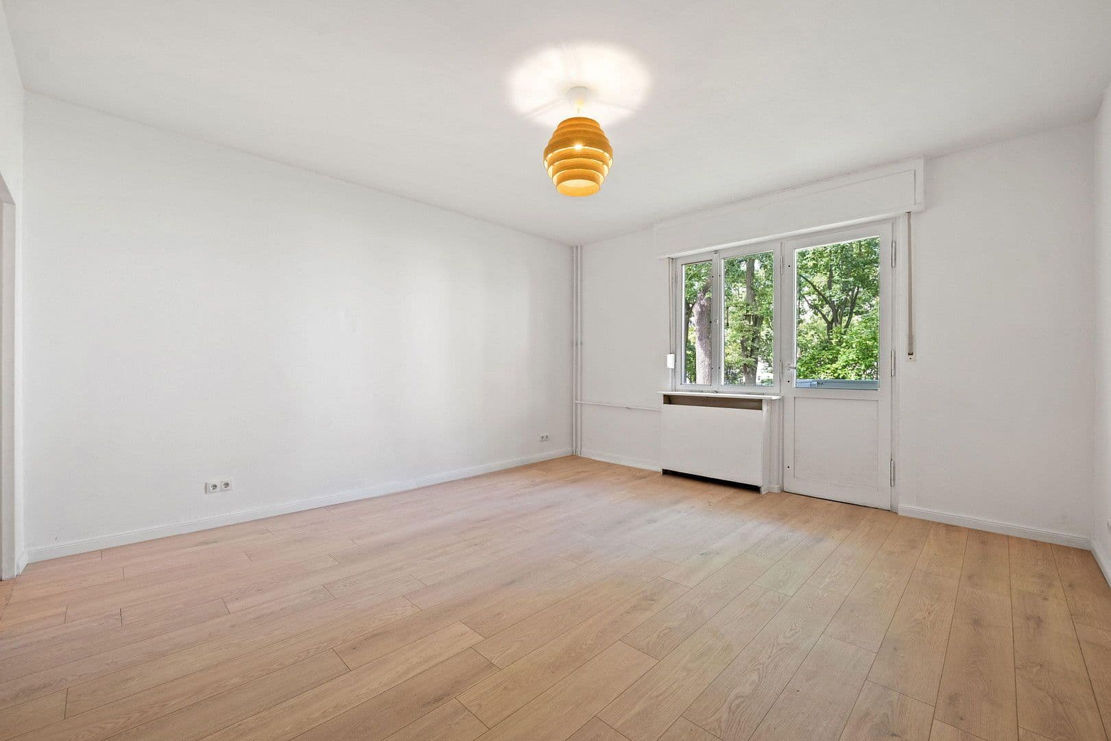 Predaj bytu 1-izbový 34 m², Berlin, Berlín Predaj bytu 1-izbový 34 m², Berlin, Berlín
