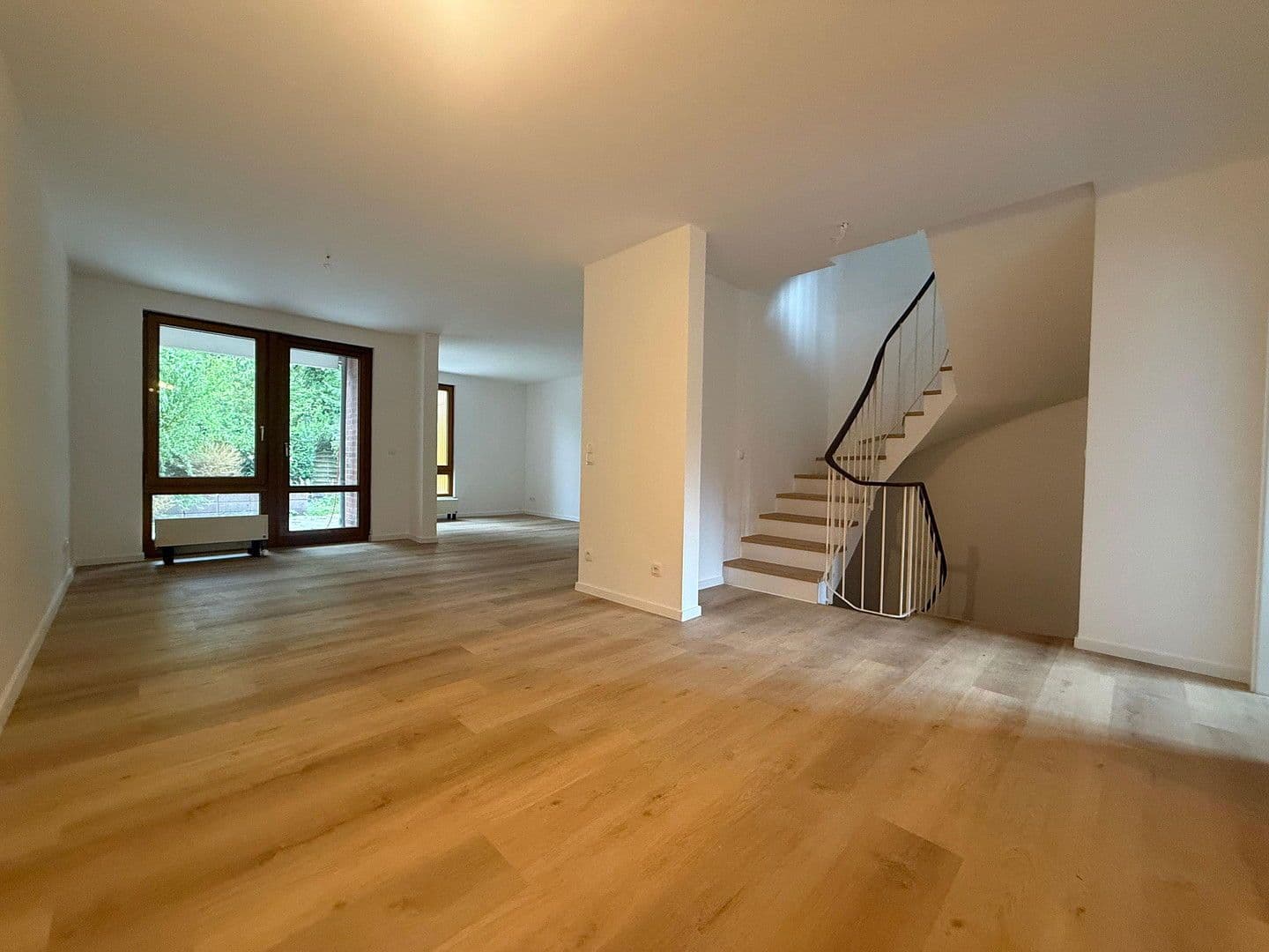 Predaj domu 140 m², pozemek 157 m², Am Steinbecker Feld, Buchholz in der Nordheide, Dolné Sasko Predaj domu 140 m², pozemek 157 m², Am Steinbecker Feld, Buchholz in der Nordheide, Dolné Sasko