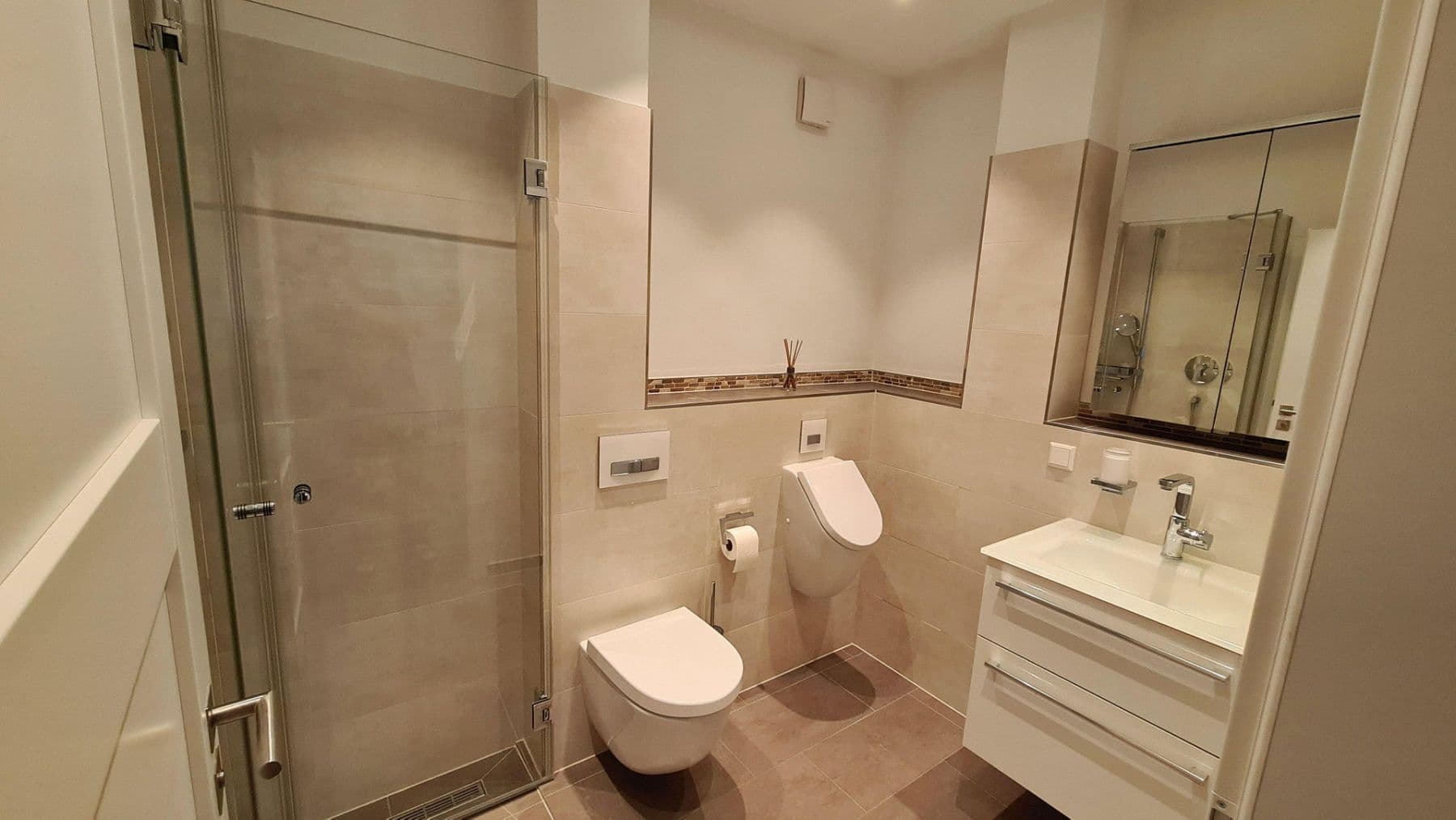 Predaj bytu 3-izbový 100 m², Krasseltweg 54, Hannover, Dolné Sasko Predaj bytu 3-izbový 100 m², Krasseltweg 54, Hannover, Dolné Sasko