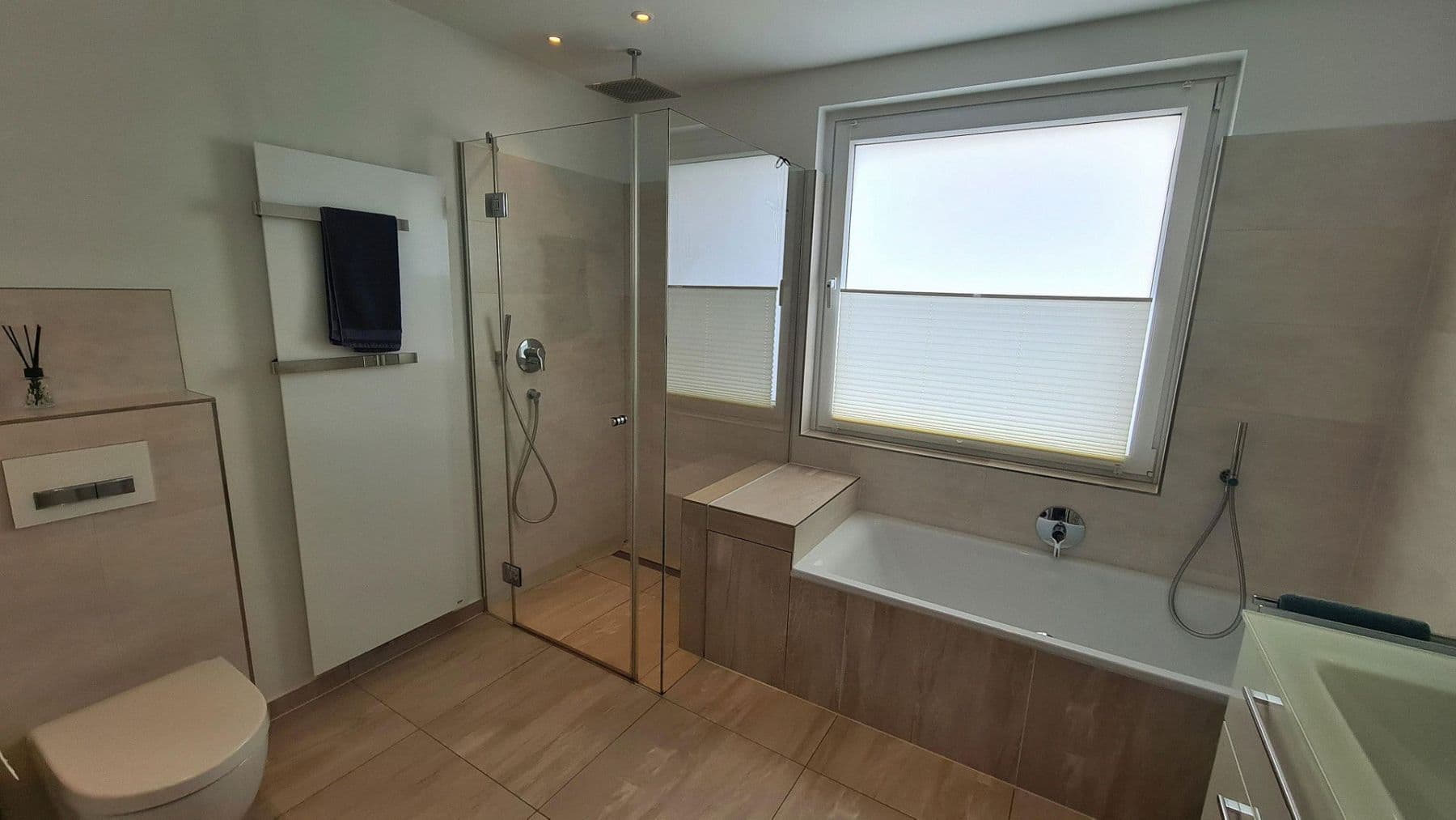 Predaj bytu 3-izbový 100 m², Krasseltweg 54, Hannover, Dolné Sasko Predaj bytu 3-izbový 100 m², Krasseltweg 54, Hannover, Dolné Sasko