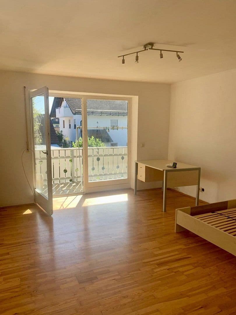 Predaj domu 260 m², pozemek 580 m², Eiselfing, Bavorsko Predaj domu 260 m², pozemek 580 m², Eiselfing, Bavorsko