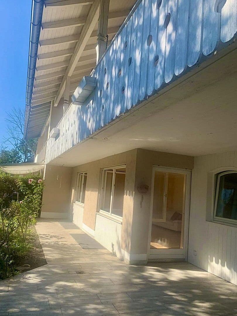 Predaj domu 260 m², pozemek 580 m², Eiselfing, Bavorsko Predaj domu 260 m², pozemek 580 m², Eiselfing, Bavorsko