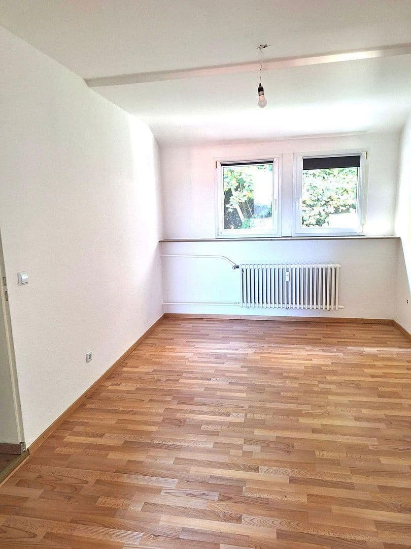 Predaj bytu 4-izbový 77 m², Saarbrücken, Sársko Predaj bytu 4-izbový 77 m², Saarbrücken, Sársko