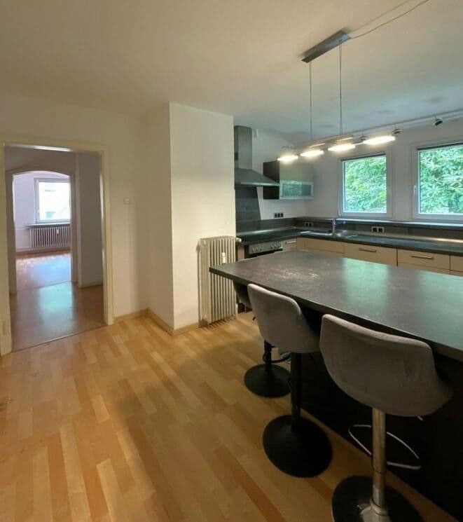 Predaj bytu 4-izbový 77 m², Saarbrücken, Sársko Predaj bytu 4-izbový 77 m², Saarbrücken, Sársko