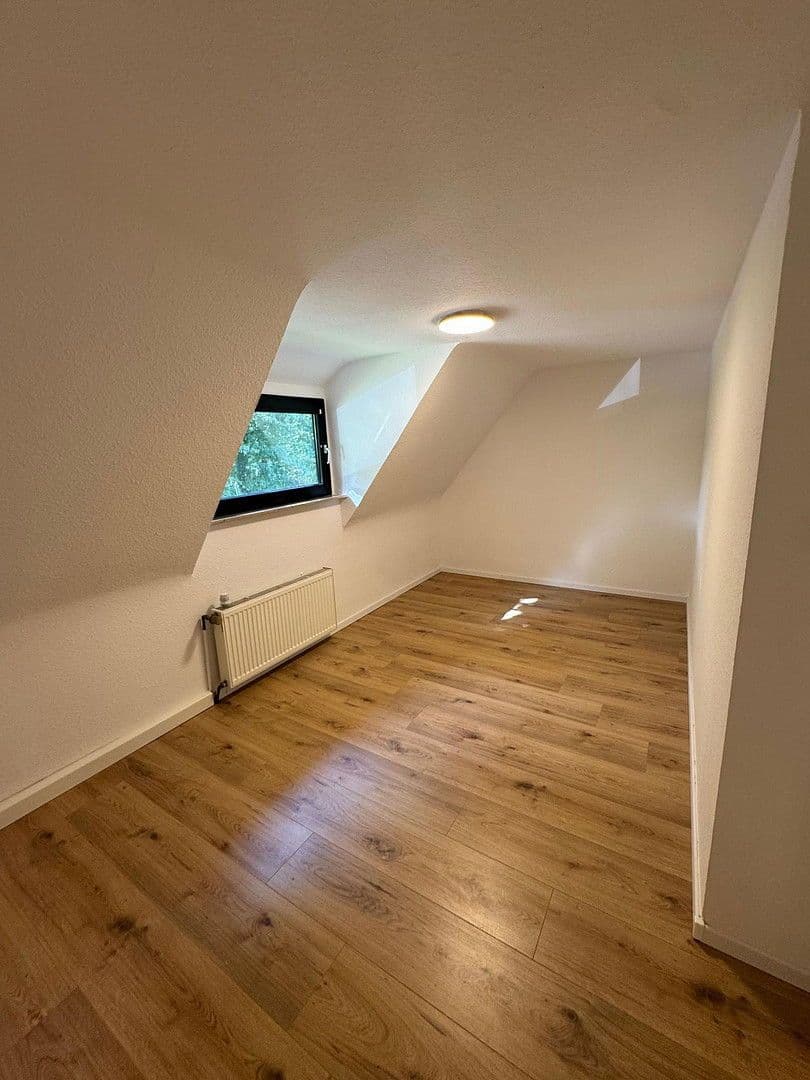 Predaj domu 117 m², pozemek 433 m², Am Kirschbaum 51, Moenchengladbach, Severné Porýnie - Westfálsko Predaj domu 117 m², pozemek 433 m², Am Kirschbaum 51, Moenchengladbach, Severné Porýnie - Westfálsko