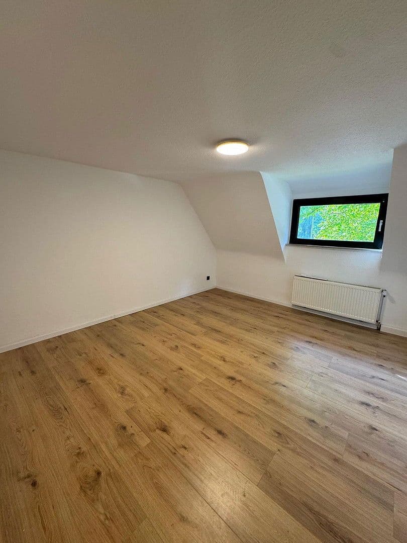 Predaj domu 117 m², pozemek 433 m², Am Kirschbaum 51, Moenchengladbach, Severné Porýnie - Westfálsko Predaj domu 117 m², pozemek 433 m², Am Kirschbaum 51, Moenchengladbach, Severné Porýnie - Westfálsko