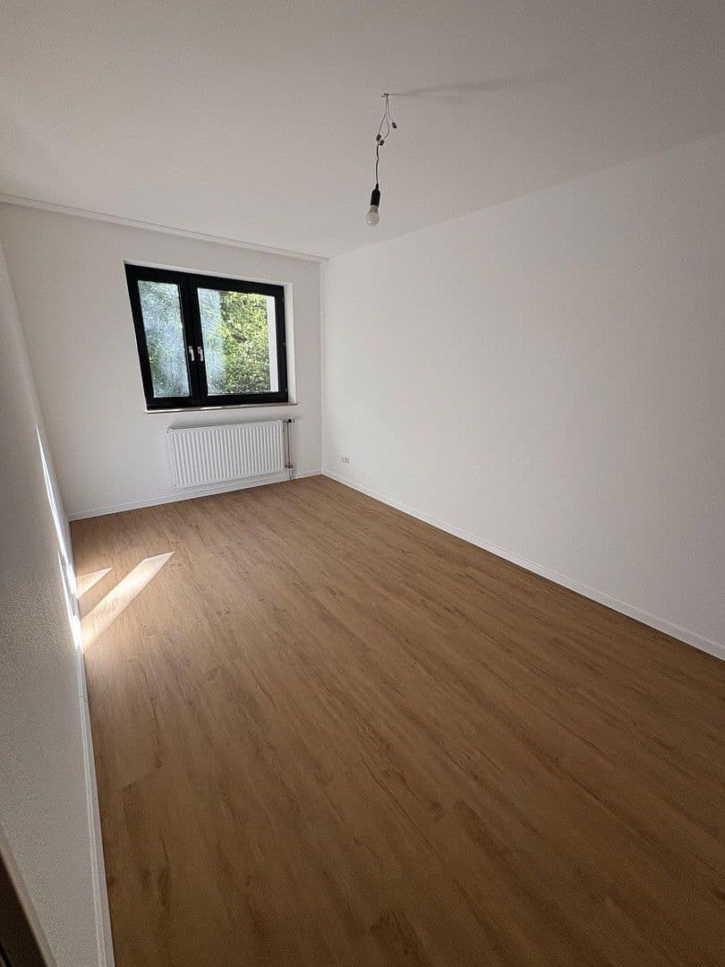 Prenájom bytu 3-izbový 86 m², Deutsche Str. 131, Dortmund, Severné Porýnie - Westfálsko Prenájom bytu 3-izbový 86 m², Deutsche Str. 131, Dortmund, Severné Porýnie - Westfálsko