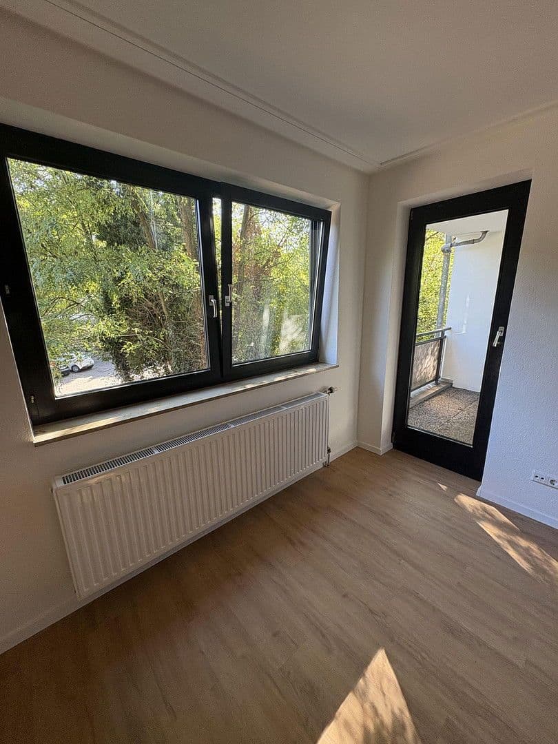 Prenájom bytu 3-izbový 86 m², Deutsche Str. 131, Dortmund, Severné Porýnie - Westfálsko Prenájom bytu 3-izbový 86 m², Deutsche Str. 131, Dortmund, Severné Porýnie - Westfálsko