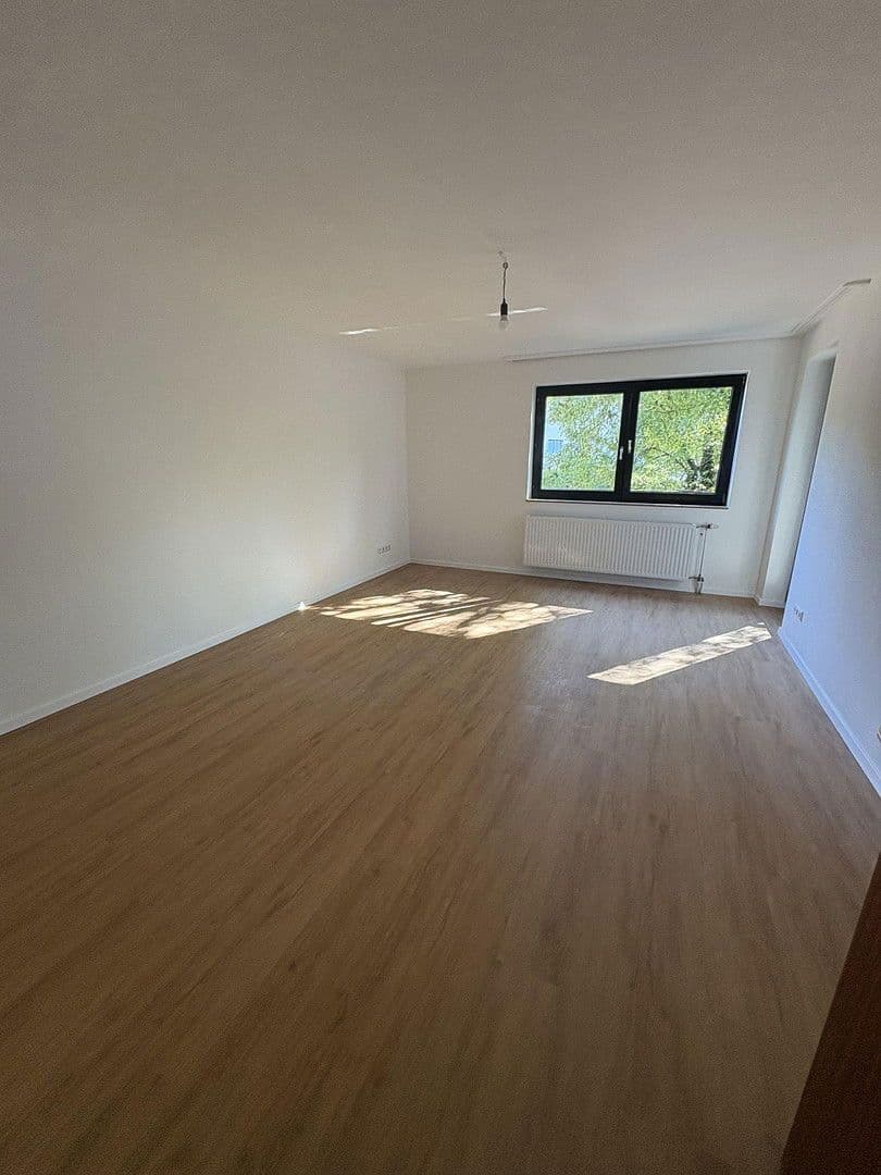 Prenájom bytu 3-izbový 86 m², Deutsche Str. 131, Dortmund, Severné Porýnie - Westfálsko Prenájom bytu 3-izbový 86 m², Deutsche Str. 131, Dortmund, Severné Porýnie - Westfálsko