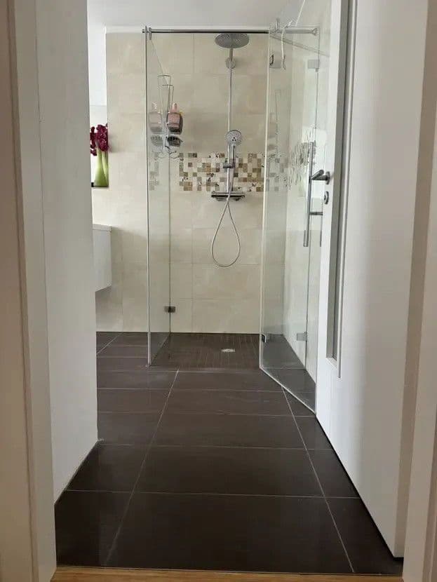 Predaj domu 130 m², pozemek 168 m², Neuss, Severné Porýnie - Westfálsko Predaj domu 130 m², pozemek 168 m², Neuss, Severné Porýnie - Westfálsko