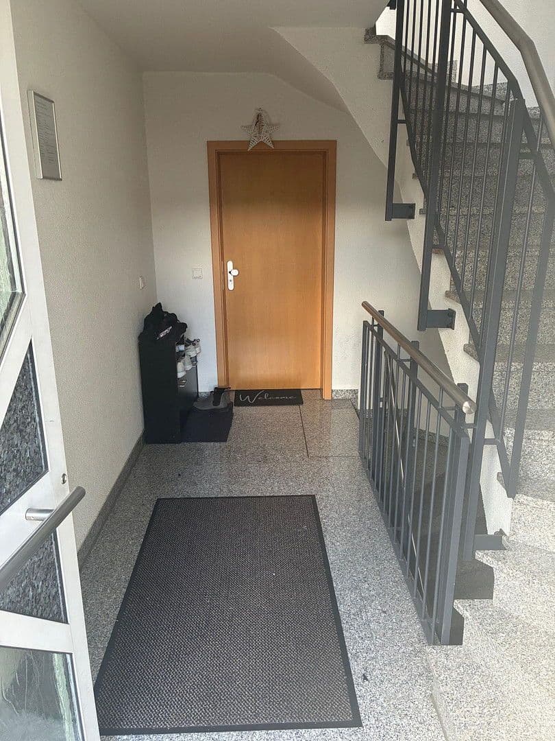 Predaj domu 226 m², pozemek 383 m², Königstein im Taunus, Hesensko Predaj domu 226 m², pozemek 383 m², Königstein im Taunus, Hesensko