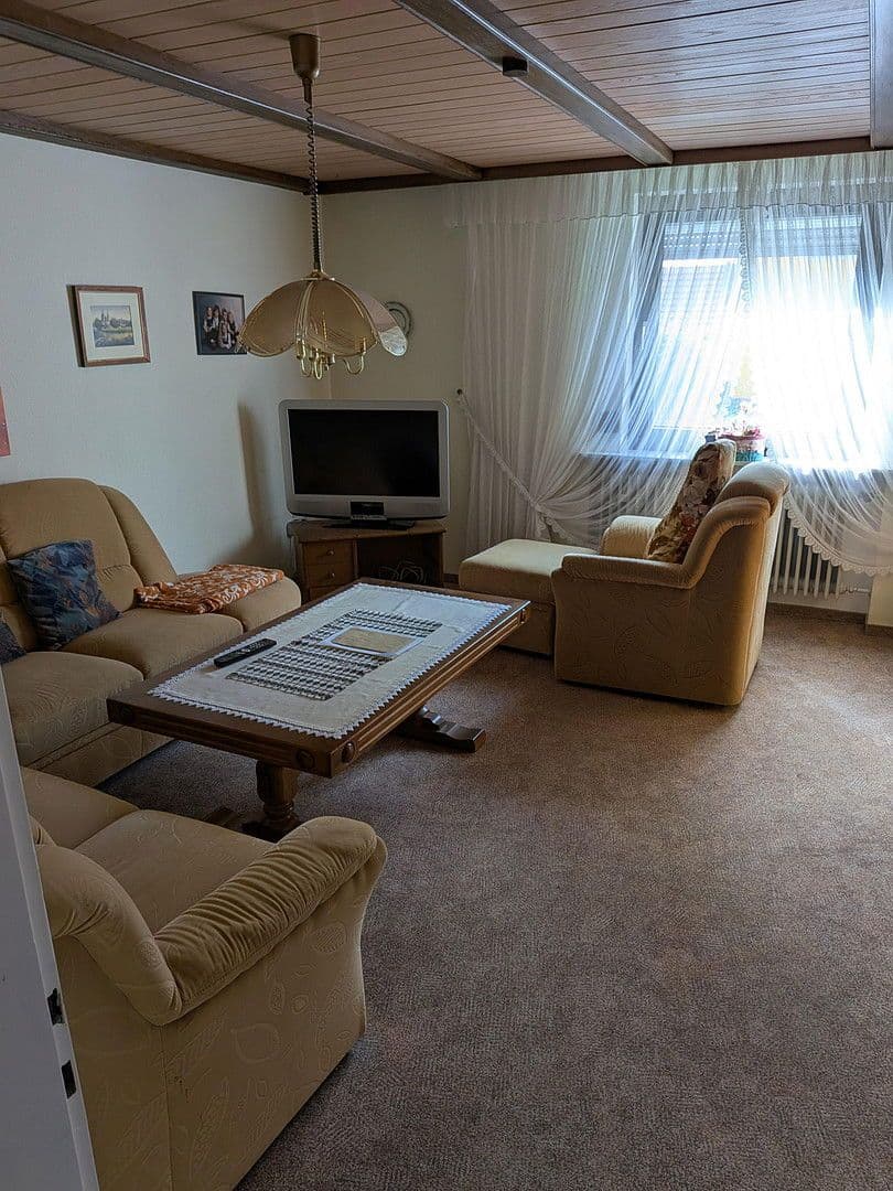 Predaj domu 146 m², pozemek 660 m², Egerer Straße 51, Waldsassen, Bavorsko Predaj domu 146 m², pozemek 660 m², Egerer Straße 51, Waldsassen, Bavorsko