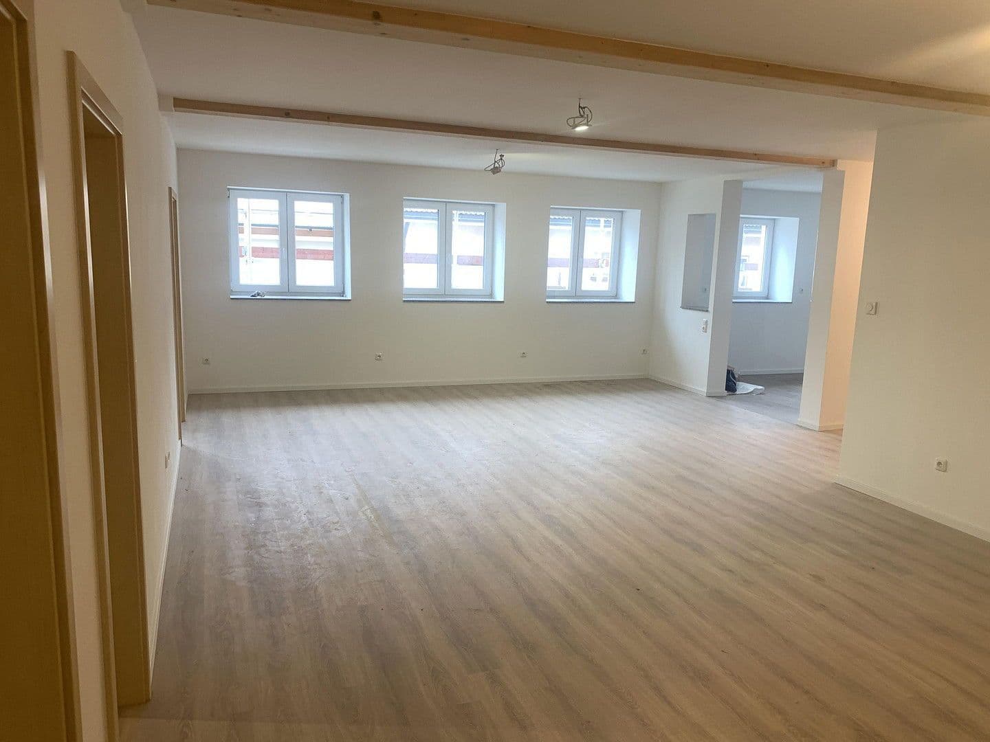 Prenájom bytu 3-izbový 110 m², Rügland, Bavorsko Prenájom bytu 3-izbový 110 m², Rügland, Bavorsko