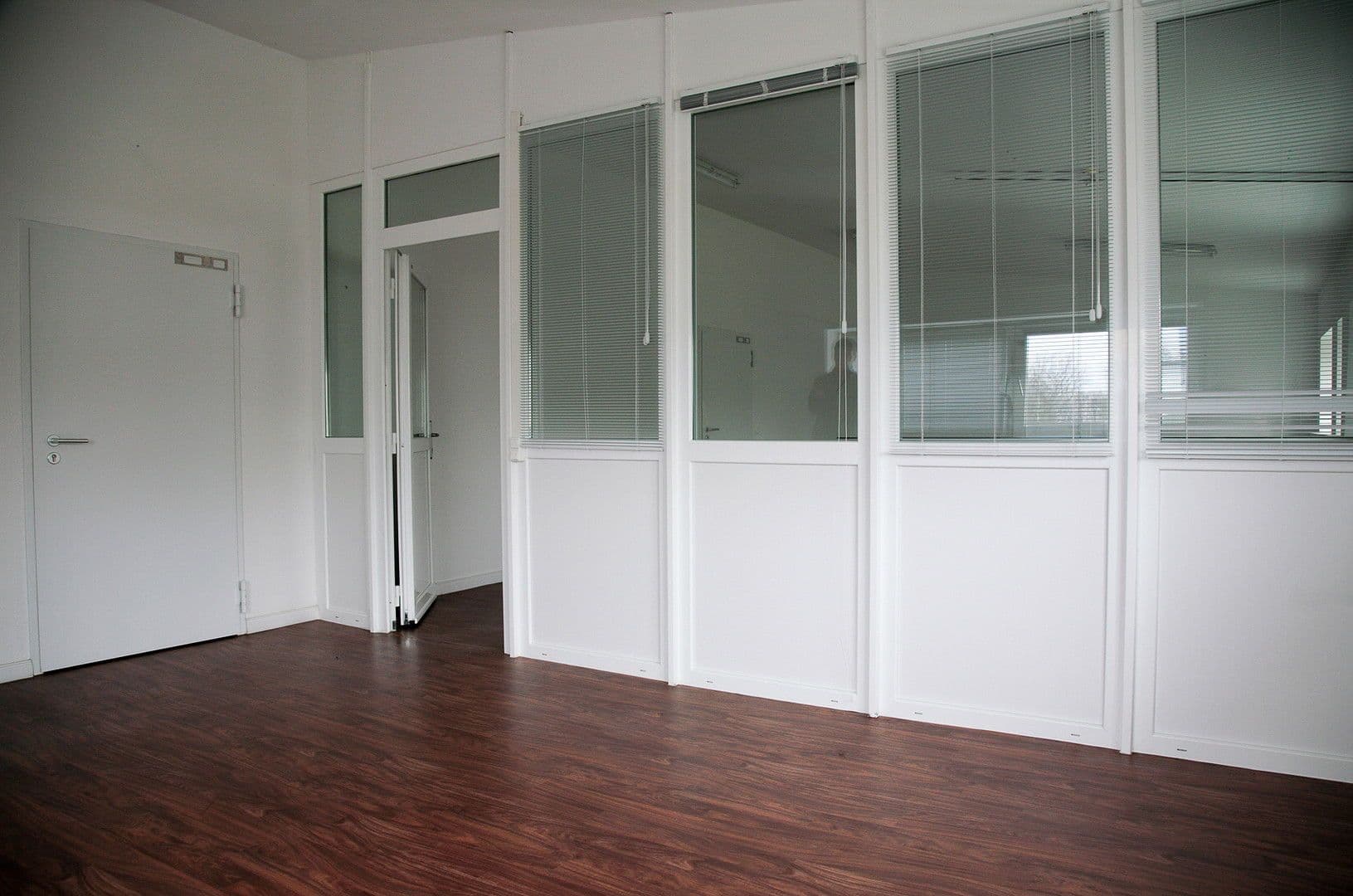 Prenájom kancelárie 120 m², Tegelbarg 25, Bad Bramstedt, Šlezvicko-Holštajnsko Prenájom kancelárie 120 m², Tegelbarg 25, Bad Bramstedt, Šlezvicko-Holštajnsko