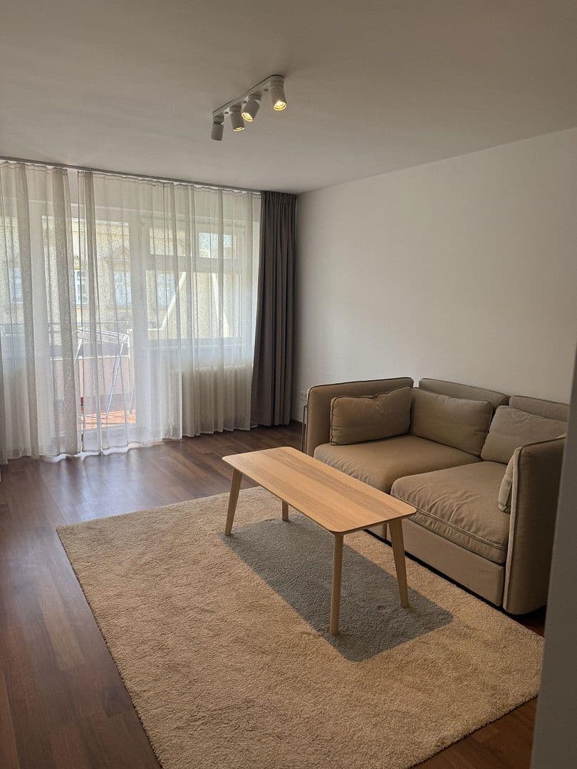 Prenájom bytu 1-izbový 46 m², Havelberger Str. 1, Berlin, Berlín Prenájom bytu 1-izbový 46 m², Havelberger Str. 1, Berlin, Berlín