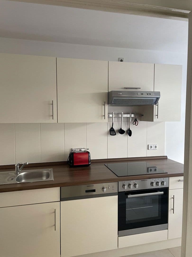 Prenájom bytu 1-izbový 46 m², Havelberger Str. 1, Berlin, Berlín Prenájom bytu 1-izbový 46 m², Havelberger Str. 1, Berlin, Berlín