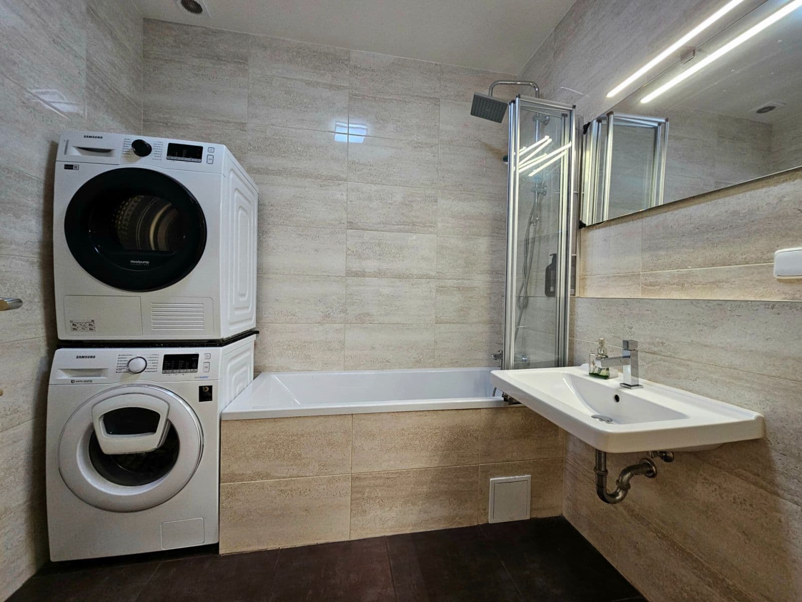 Predaj domu 85 m², pozemek 479 m², Sluštice, Středočeský kraj Predaj domu 85 m², pozemek 479 m², Sluštice, Středočeský kraj