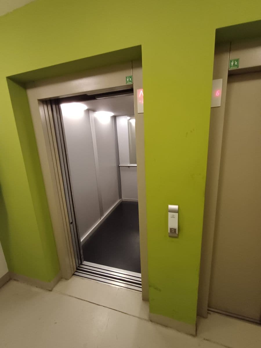 Predaj bytu 1-izbový 40 m², Počernická, Praha, Praha Predaj bytu 1-izbový 40 m², Počernická, Praha, Praha