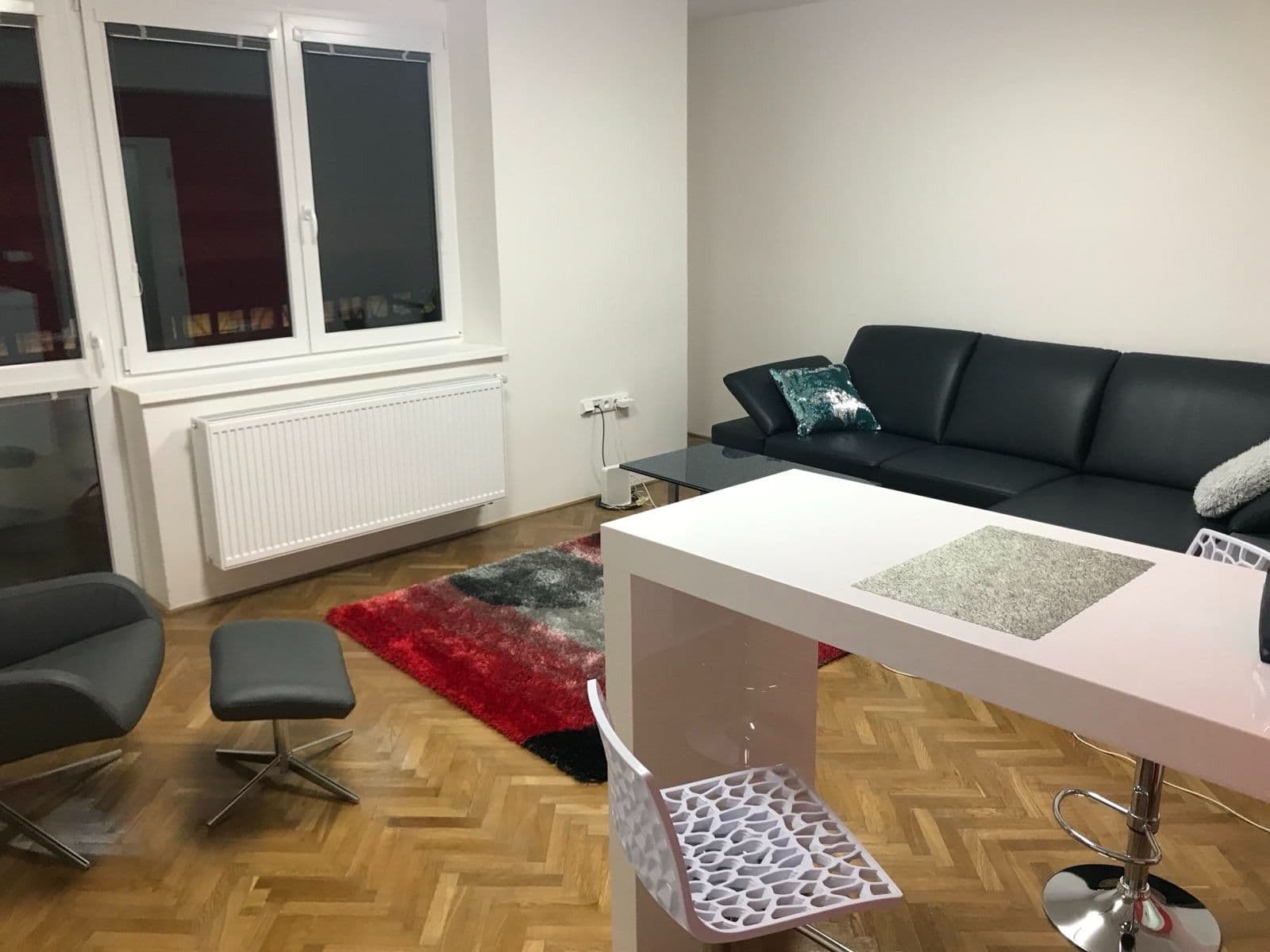 Prenájom bytu 2-izbový 71 m², Osvobození, Adamov, Jihomoravský kraj Prenájom bytu 2-izbový 71 m², Osvobození, Adamov, Jihomoravský kraj