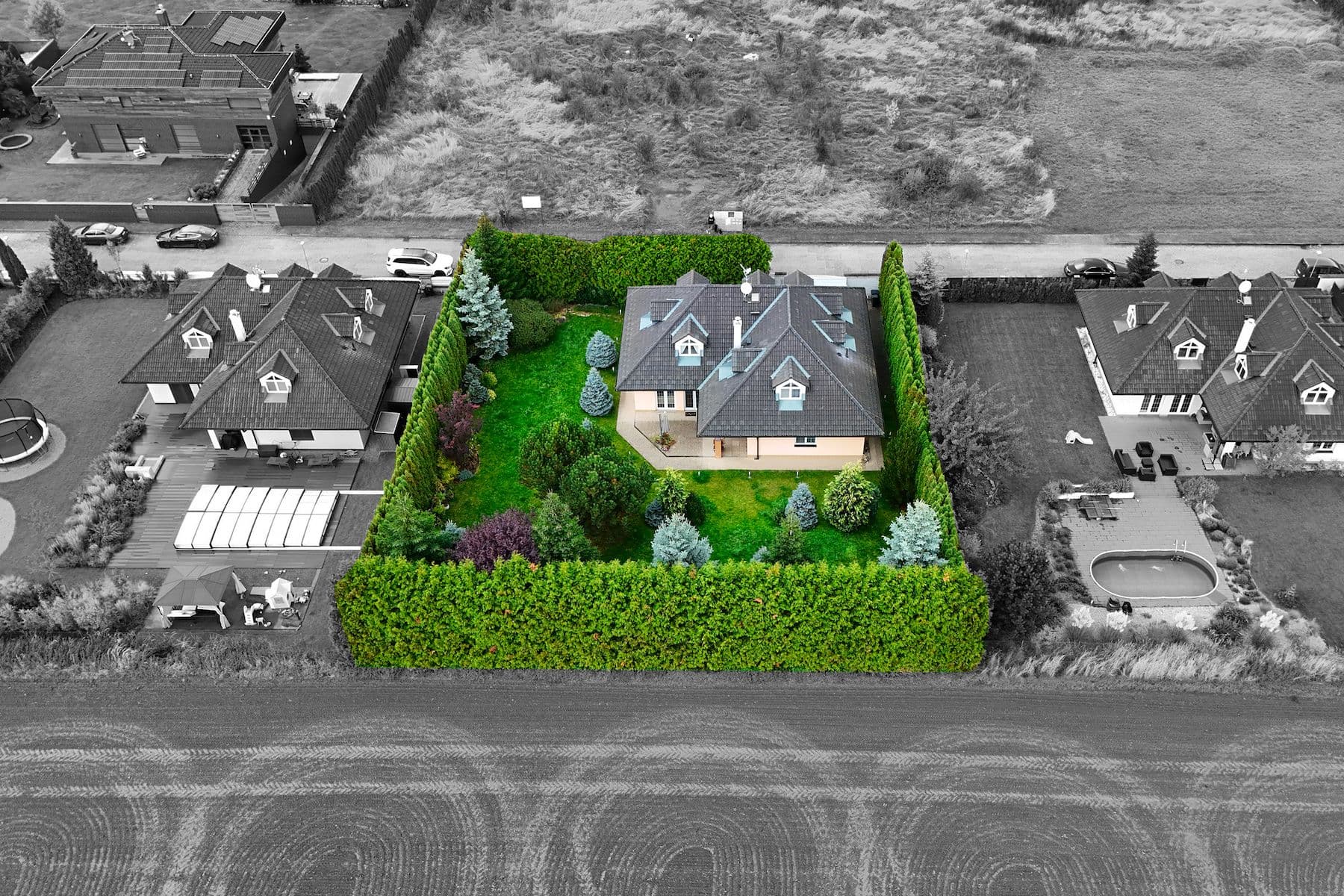 Predaj domu 274 m², pozemek 1.202 m², Karafiátová, Jesenice, Středočeský kraj Predaj domu 274 m², pozemek 1.202 m², Karafiátová, Jesenice, Středočeský kraj