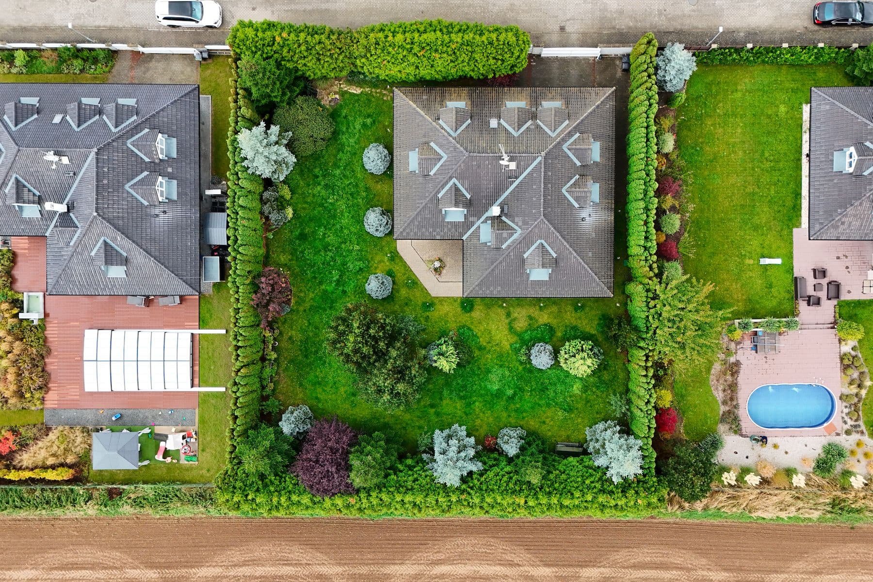 Predaj domu 274 m², pozemek 1.202 m², Karafiátová, Jesenice, Středočeský kraj Predaj domu 274 m², pozemek 1.202 m², Karafiátová, Jesenice, Středočeský kraj