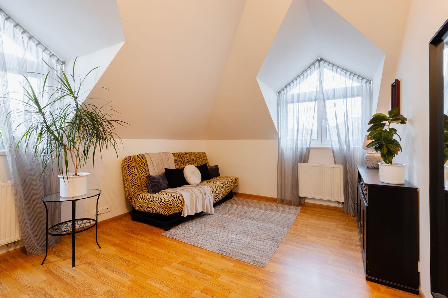 Predaj domu 274 m², pozemek 1.202 m², Karafiátová, Jesenice, Středočeský kraj Predaj domu 274 m², pozemek 1.202 m², Karafiátová, Jesenice, Středočeský kraj