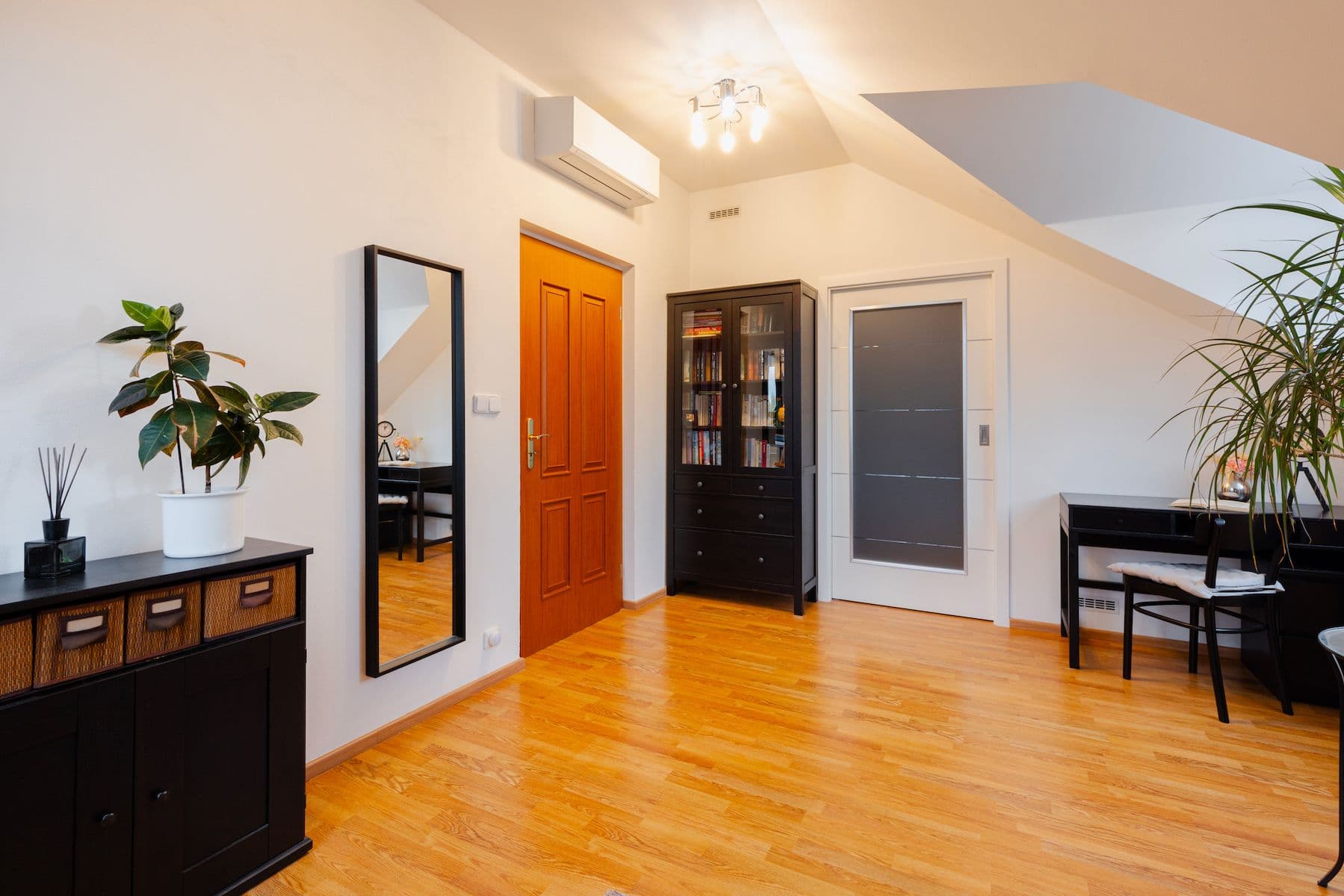 Predaj domu 274 m², pozemek 1.202 m², Karafiátová, Jesenice, Středočeský kraj Predaj domu 274 m², pozemek 1.202 m², Karafiátová, Jesenice, Středočeský kraj