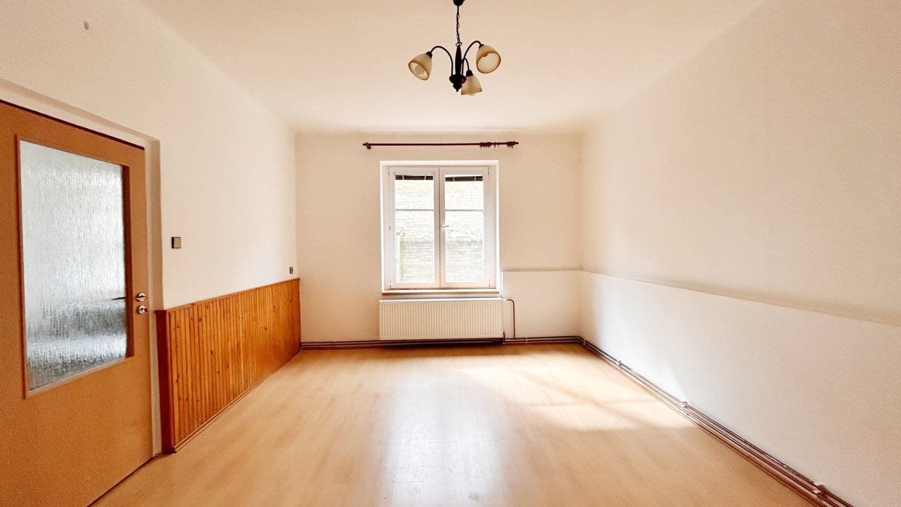 Prenájom bytu 1-izbový 47 m², S. K. Neumanna, Rakovník, Středočeský kraj Prenájom bytu 1-izbový 47 m², S. K. Neumanna, Rakovník, Středočeský kraj