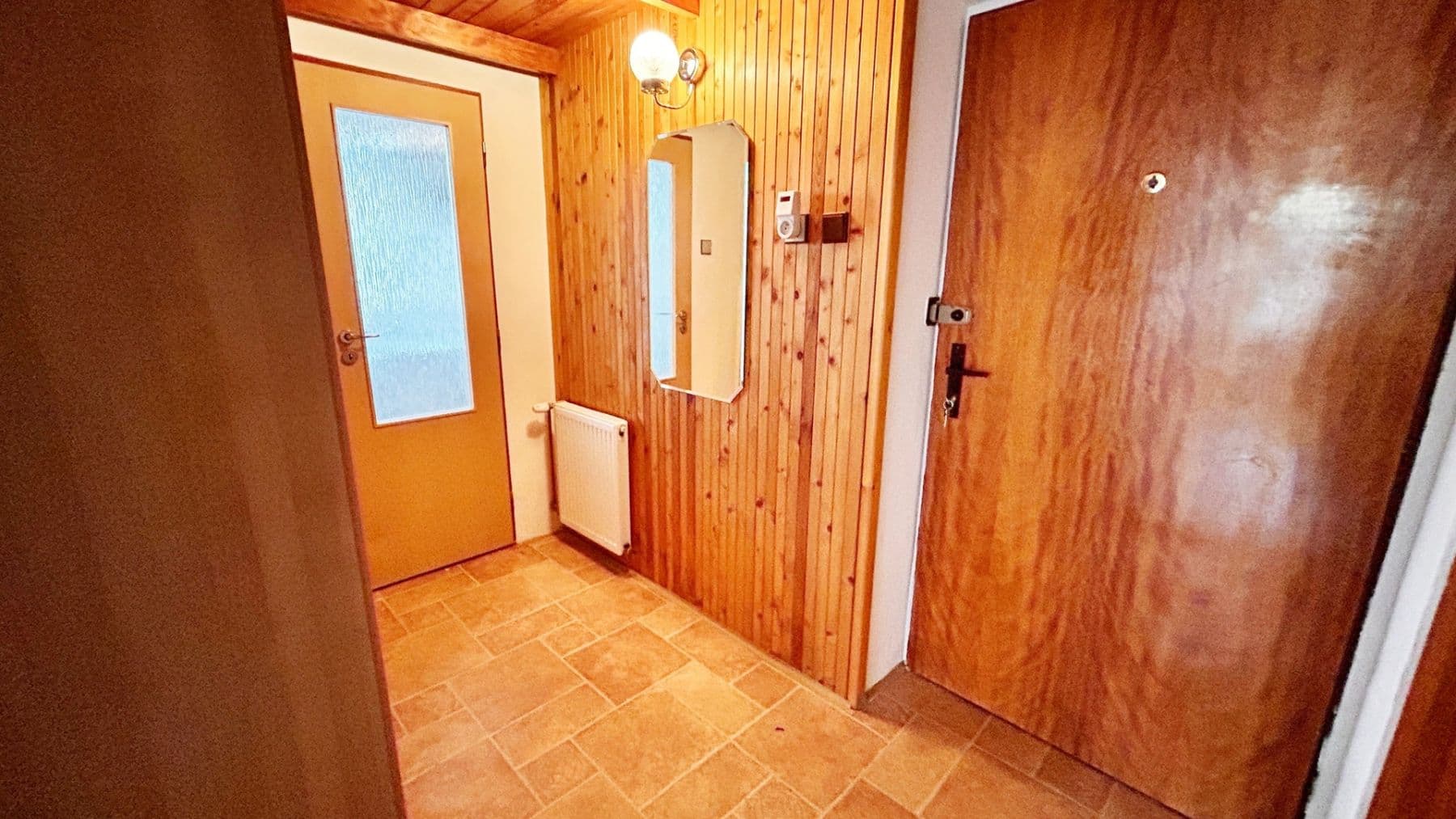 Prenájom bytu 1-izbový 47 m², S. K. Neumanna, Rakovník, Středočeský kraj Prenájom bytu 1-izbový 47 m², S. K. Neumanna, Rakovník, Středočeský kraj