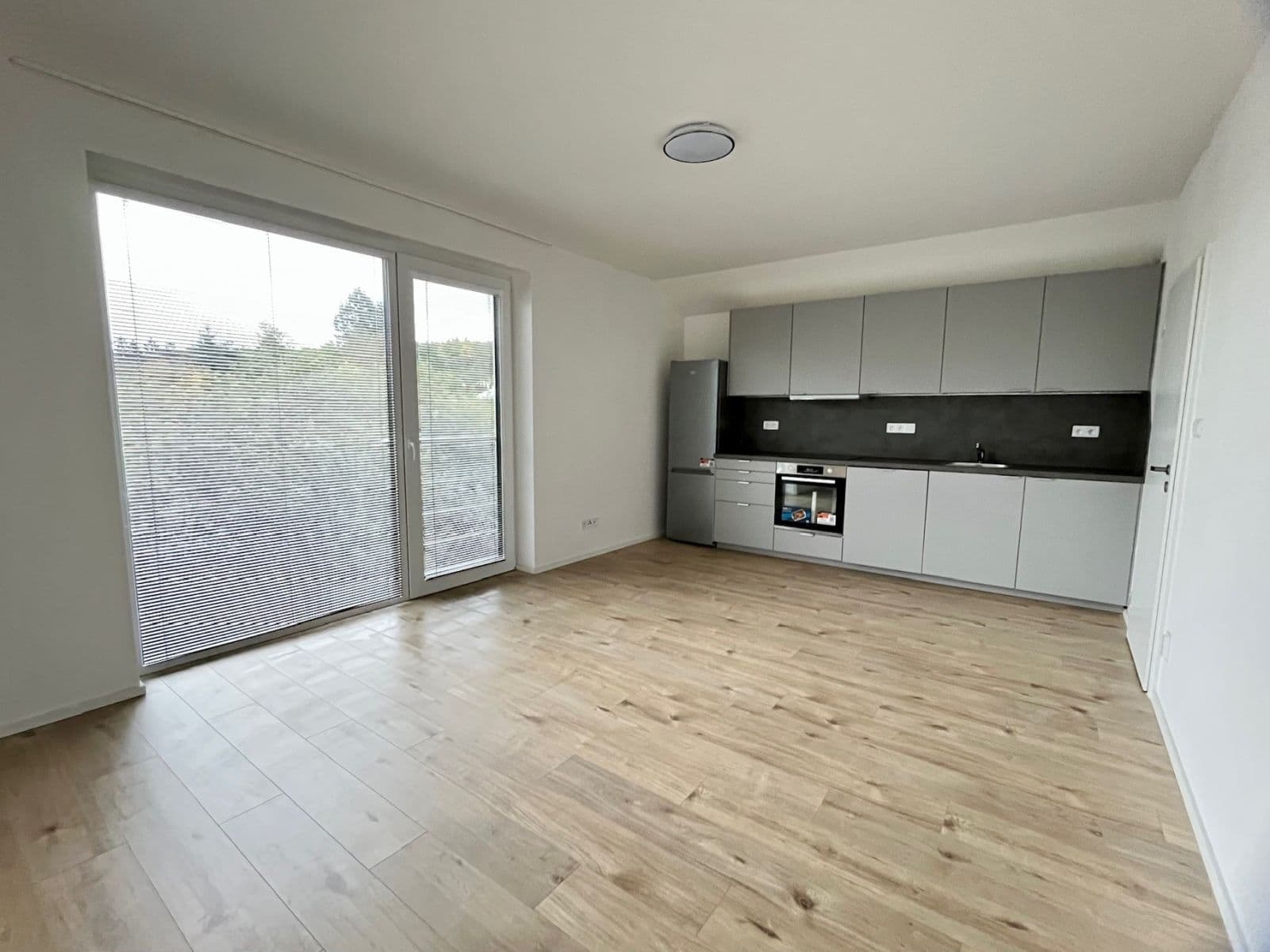 Prenájom bytu 3-izbový 80 m², U nádraží, Mníšek pod Brdy, Středočeský kraj Prenájom bytu 3-izbový 80 m², U nádraží, Mníšek pod Brdy, Středočeský kraj