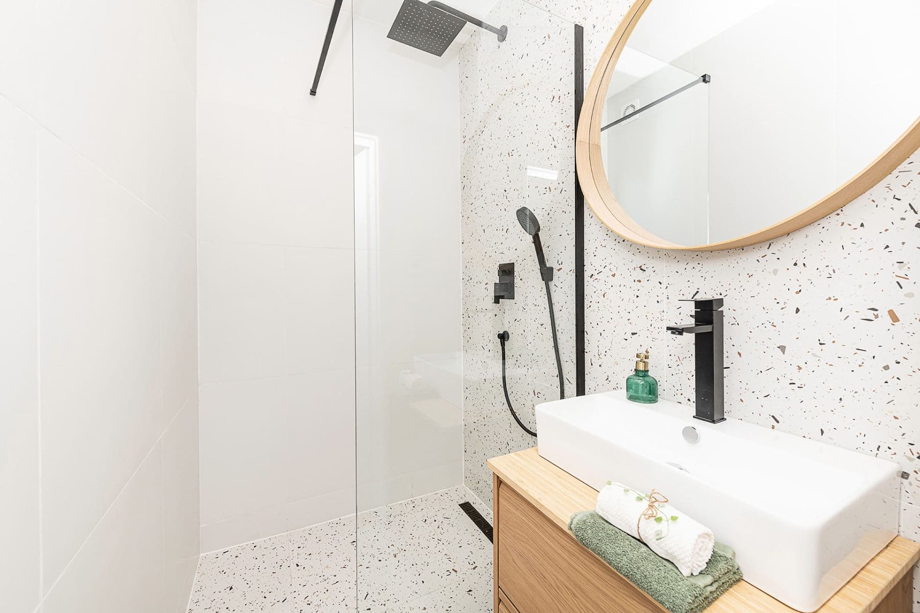 Predaj bytu 3-izbový 72 m², Rilská, Praha, Praha Predaj bytu 3-izbový 72 m², Rilská, Praha, Praha