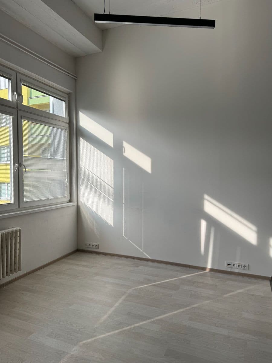 Predaj nebytového priestoru 65 m², Ohradní, Praha, Praha Predaj nebytového priestoru 65 m², Ohradní, Praha, Praha