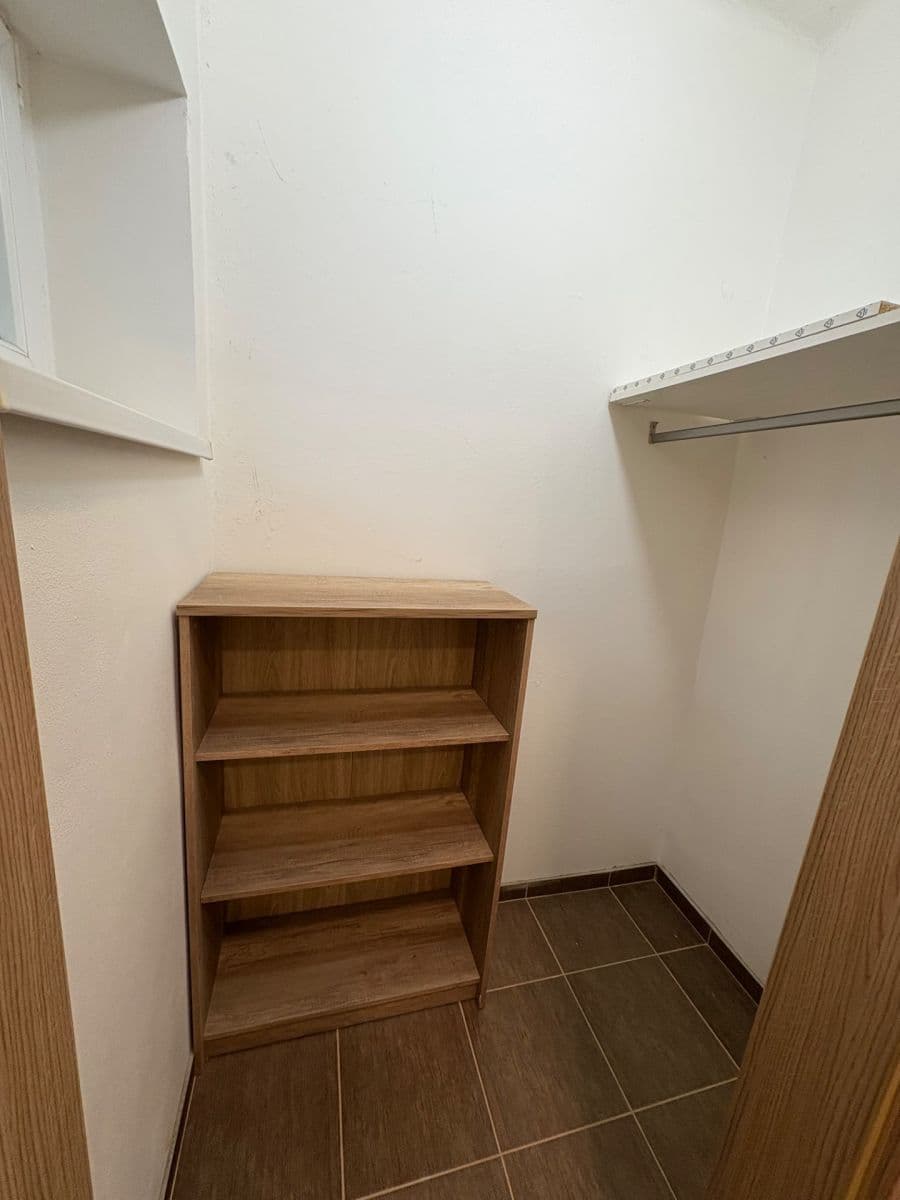 Prenájom bytu 2-izbový 50 m², Na Vlnovce, Ústí nad Labem, Ústecký kraj Prenájom bytu 2-izbový 50 m², Na Vlnovce, Ústí nad Labem, Ústecký kraj