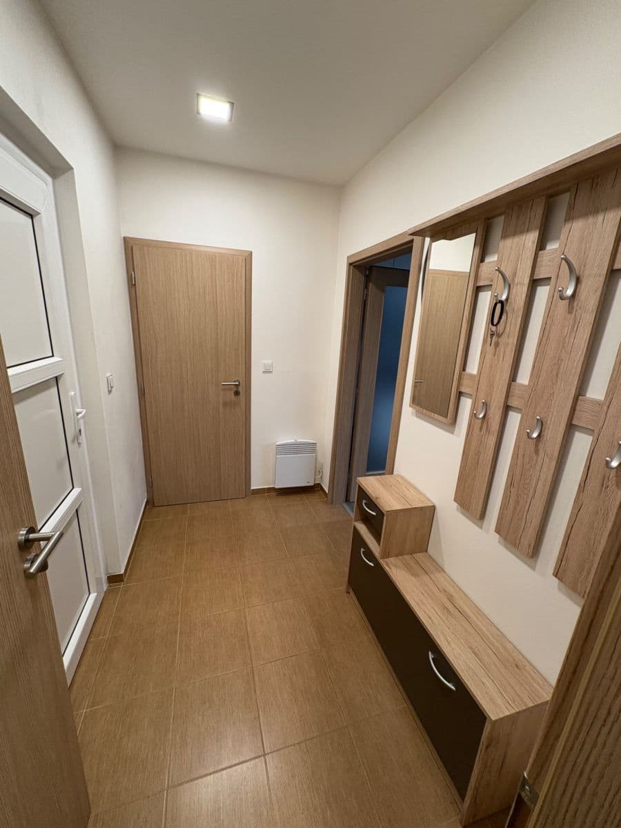 Prenájom bytu 2-izbový 50 m², Na Vlnovce, Ústí nad Labem, Ústecký kraj Prenájom bytu 2-izbový 50 m², Na Vlnovce, Ústí nad Labem, Ústecký kraj